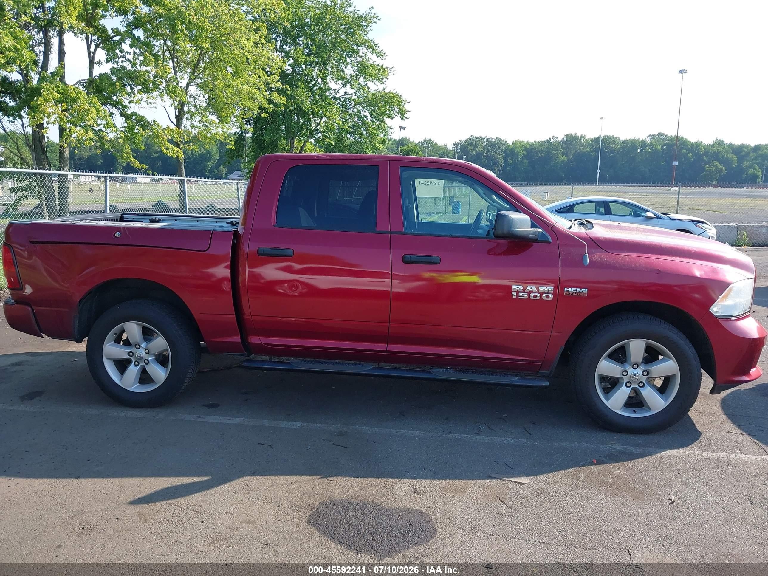 2013 Ram 1500 Express Red vin: 1C6RR7KT6DS649574