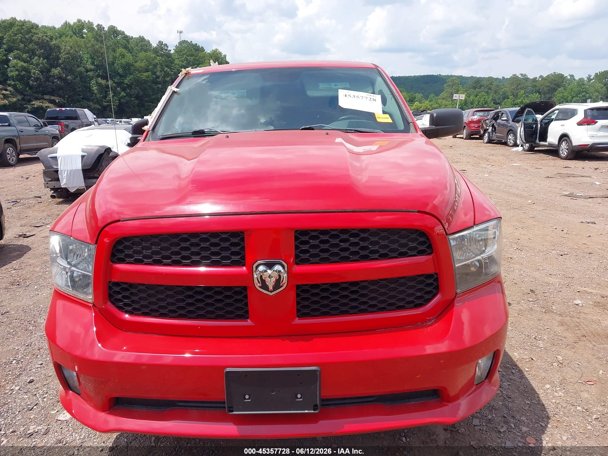 2015 Ram 1500 Express Red vin: 1C6RR7KT6FS780958