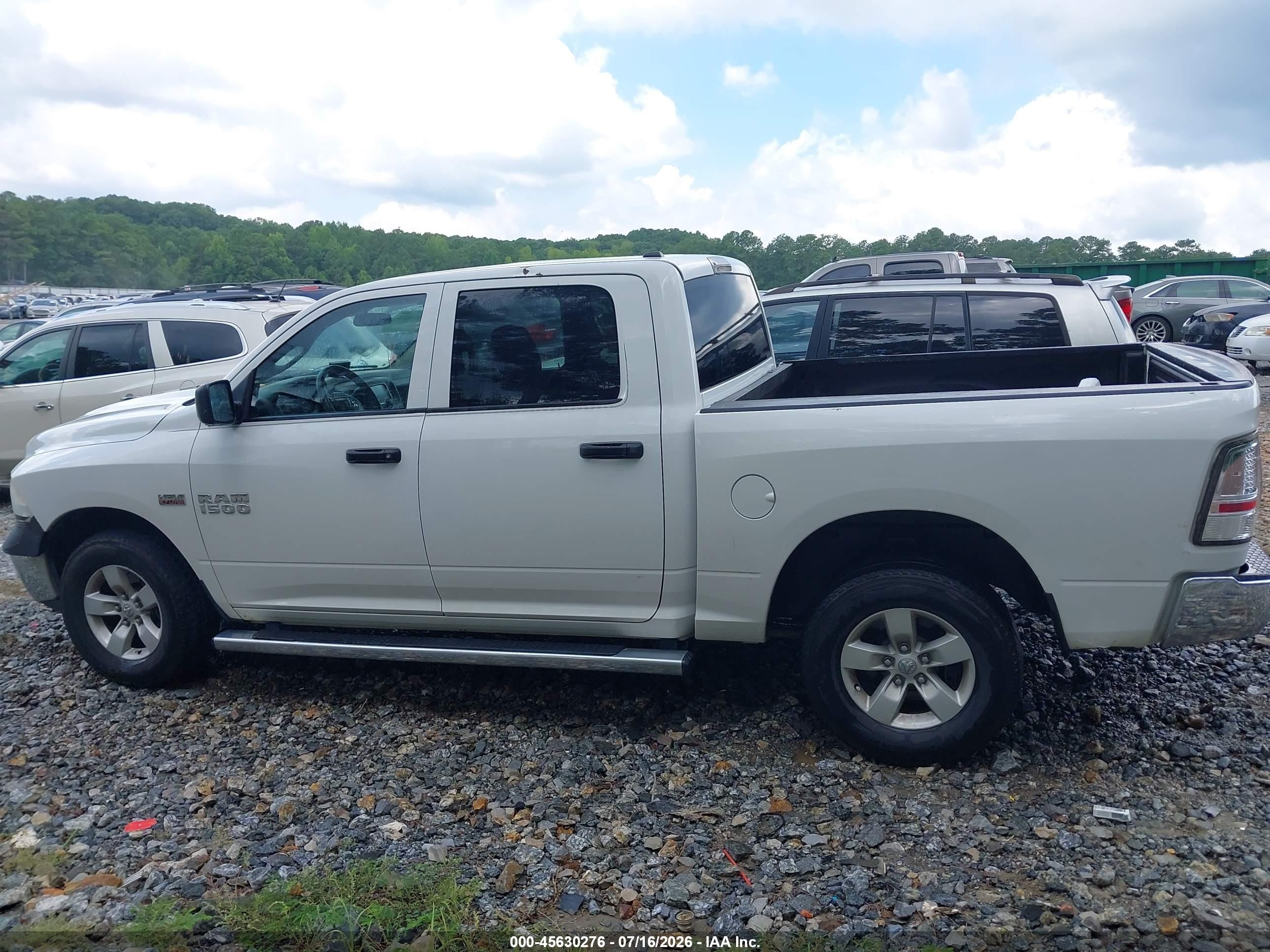 2013 Ram 1500 Tradesman White vin: 1C6RR7KT7DS547720