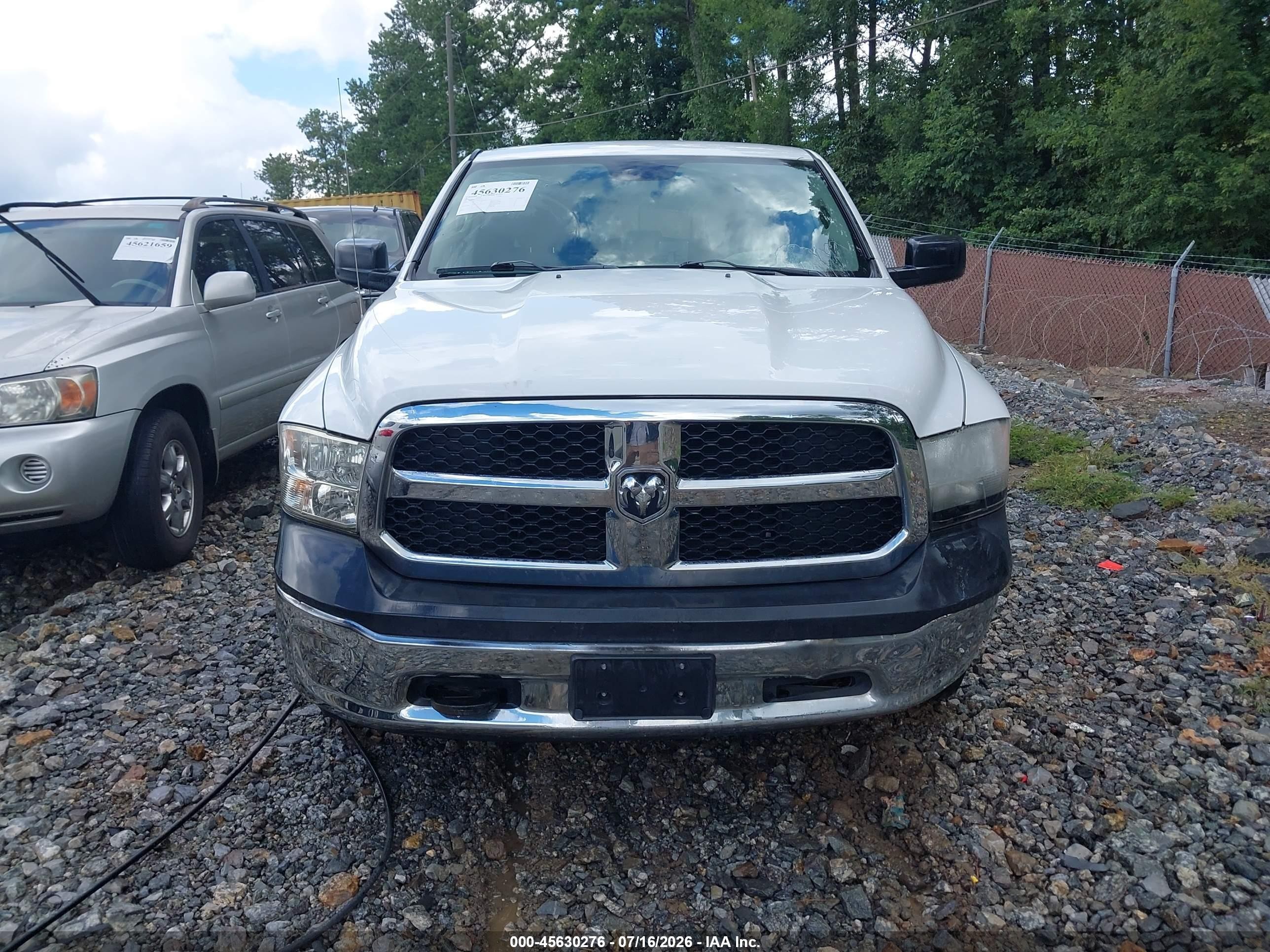 2013 Ram 1500 Tradesman White vin: 1C6RR7KT7DS547720
