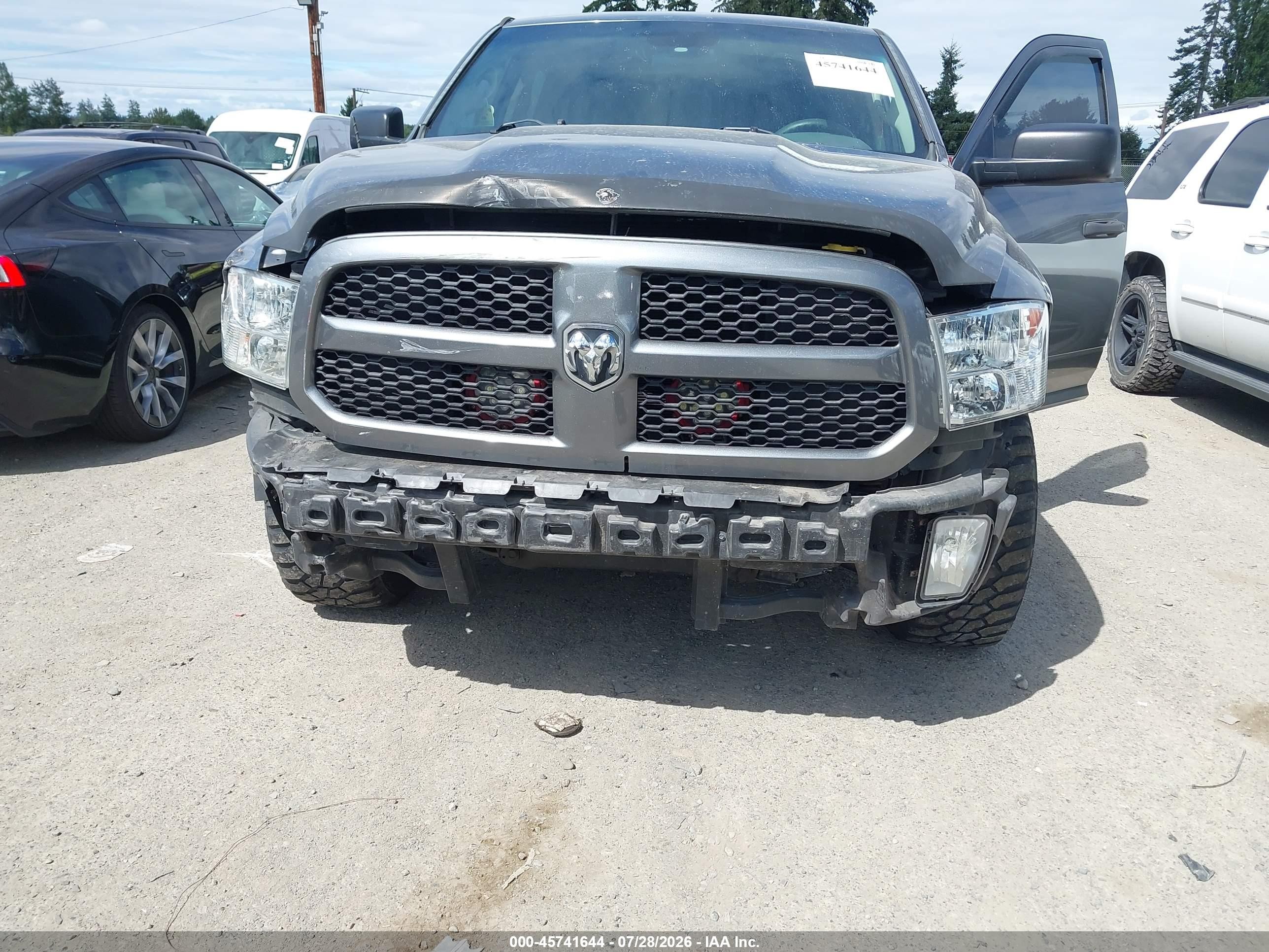 2013 Ram 1500 Express Gray vin: 1C6RR7KT7DS558765