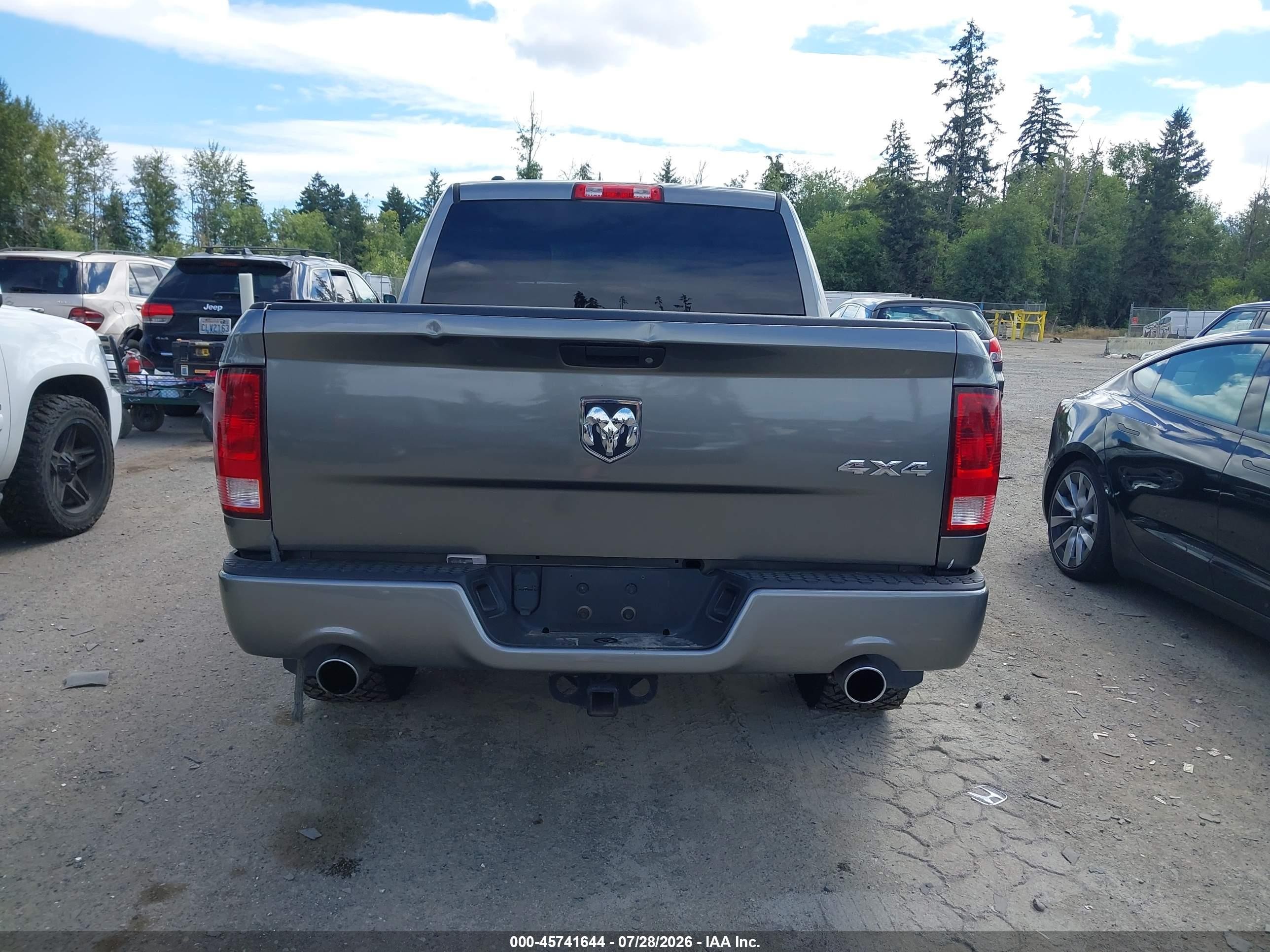 2013 Ram 1500 Express Gray vin: 1C6RR7KT7DS558765