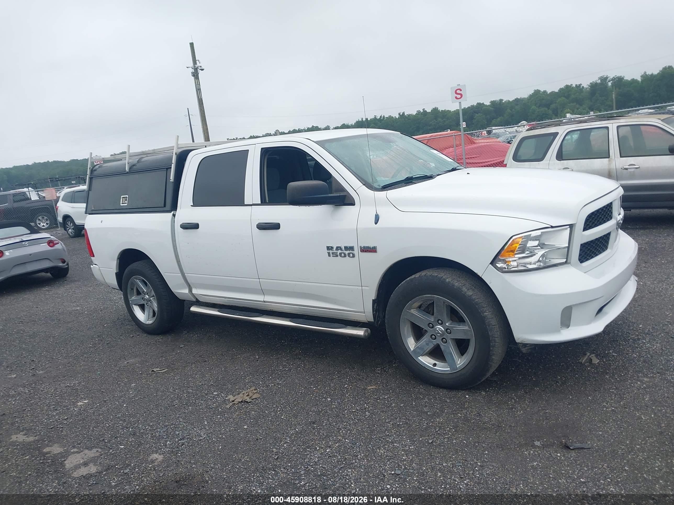 2013 Ram 1500 Express White vin: 1C6RR7KT7DS669378