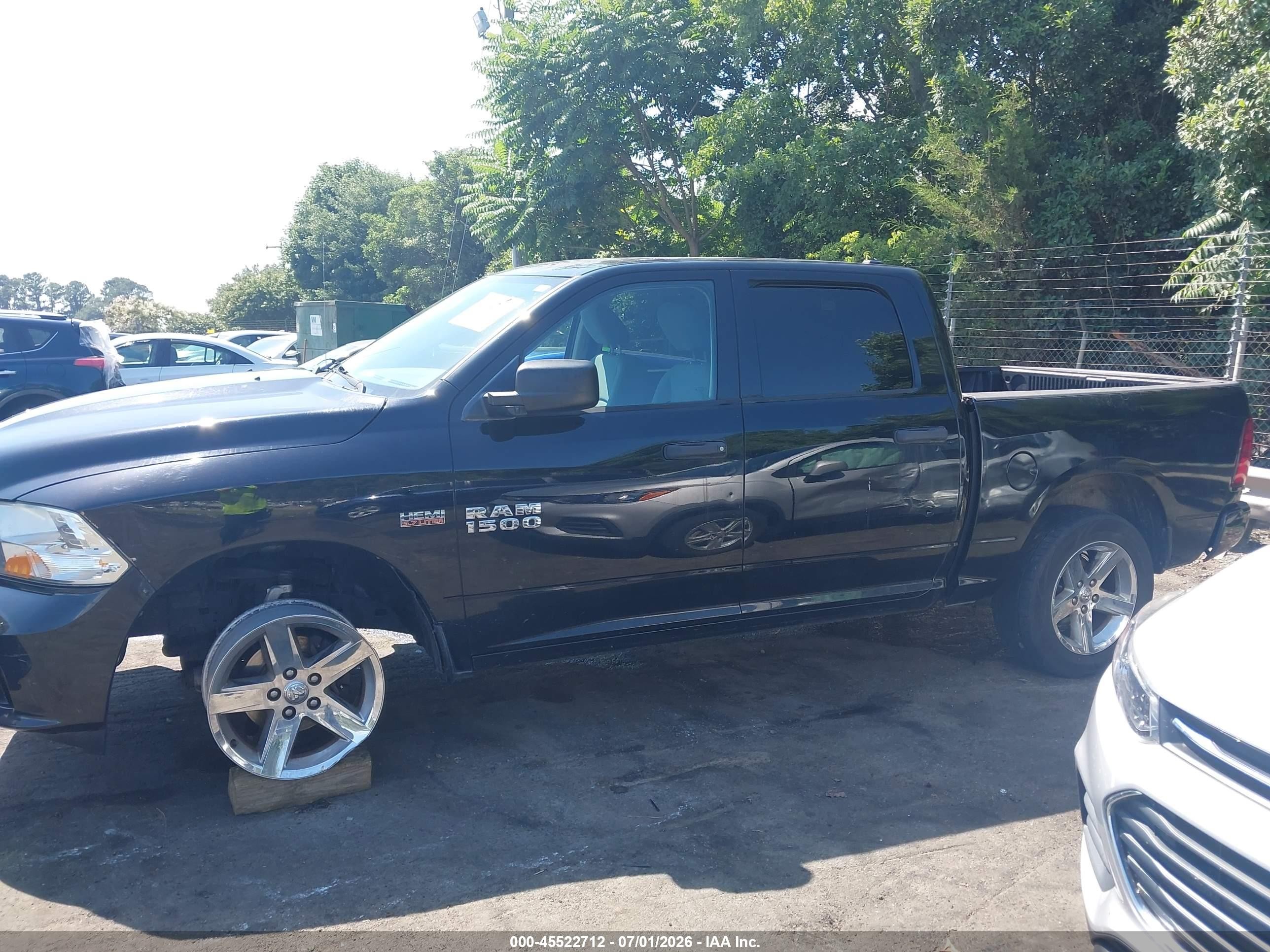 2013 Ram 1500 Express Black vin: 1C6RR7KT7DS671342