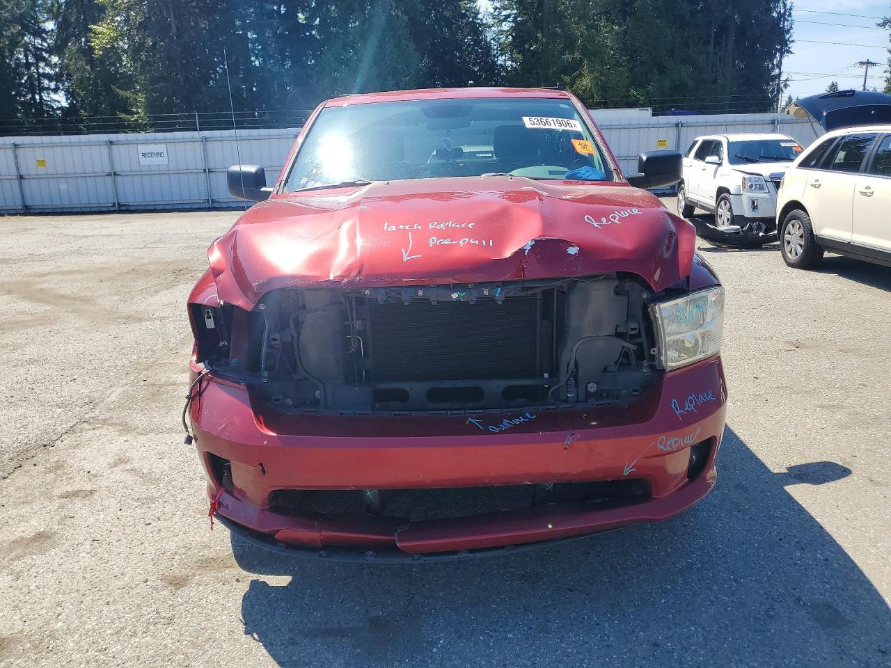 2014 Ram 1500 St Red vin: 1C6RR7KT7ES208036