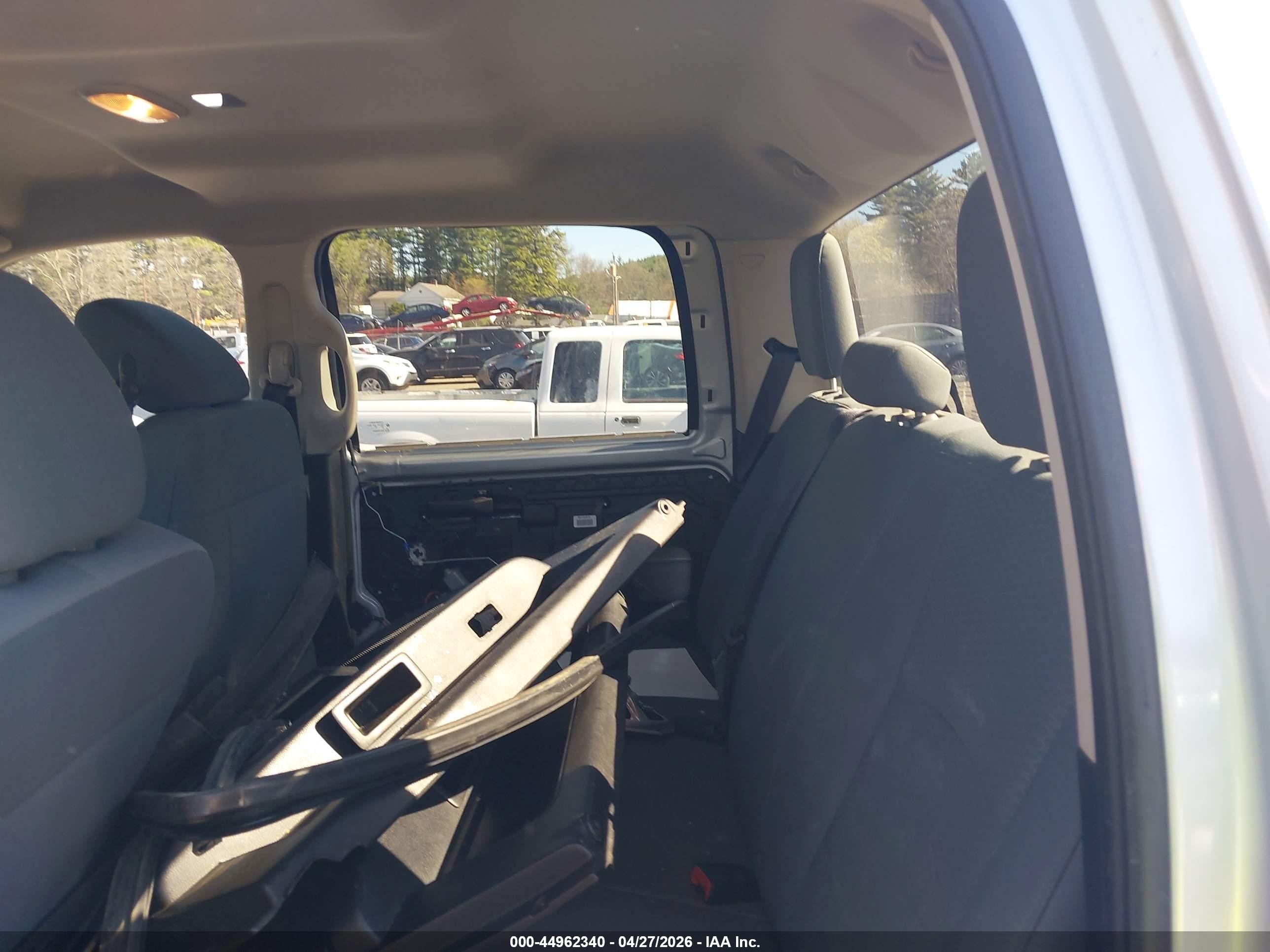 2014 Ram 1500 Express Silver vin: 1C6RR7KT7ES335840