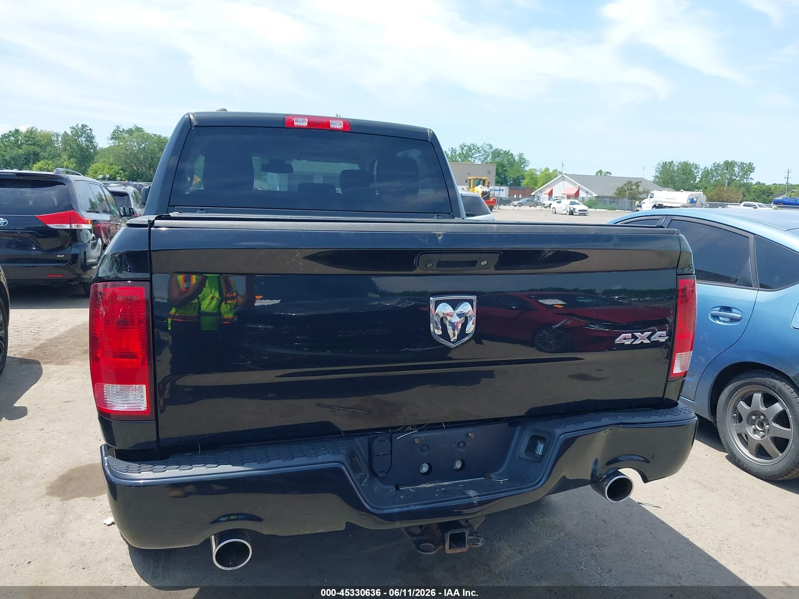 2015 Ram 1500 Express Black vin: 1C6RR7KT7FS648646