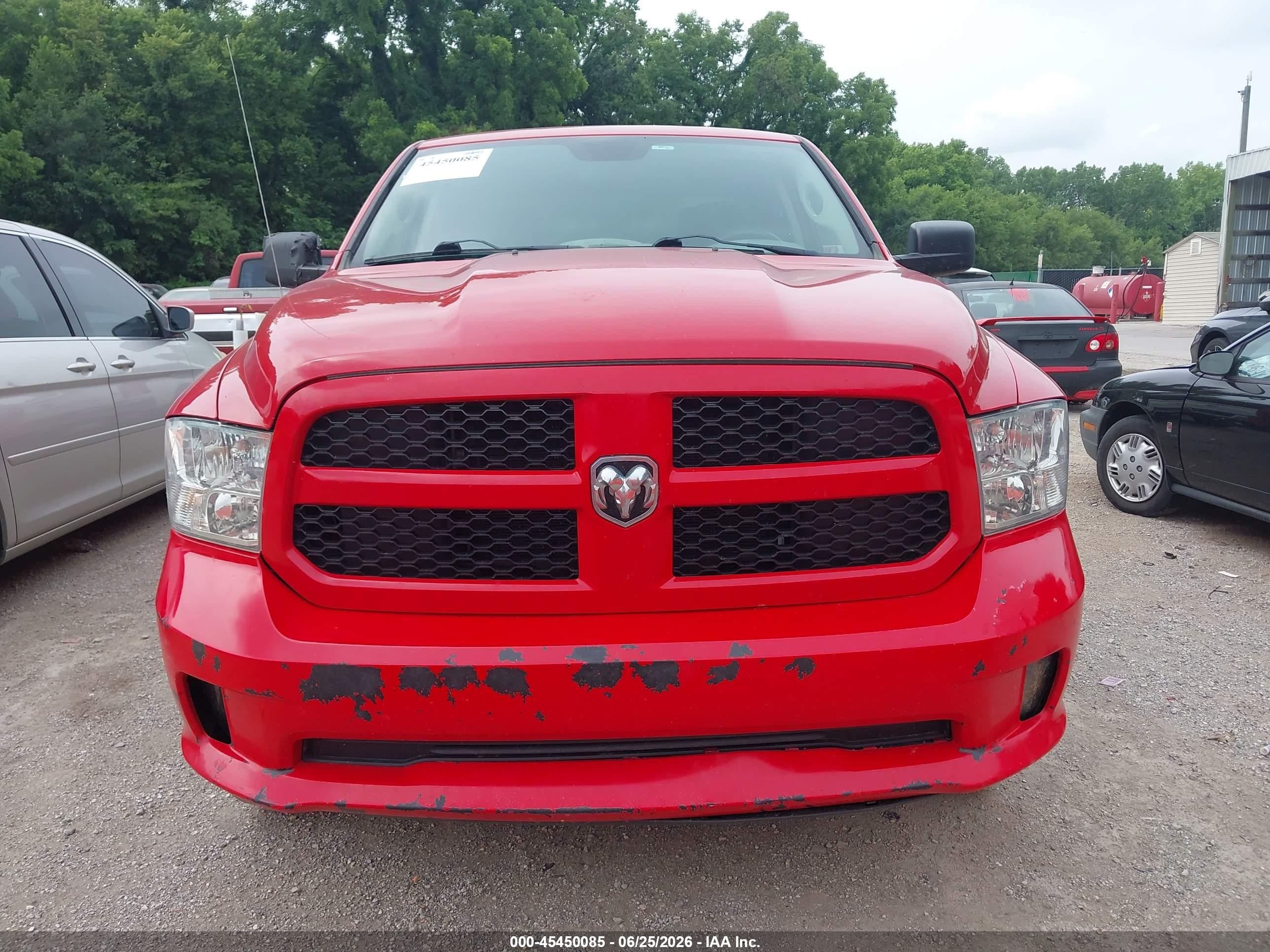 2015 Ram 1500 Express Red vin: 1C6RR7KT7FS767457