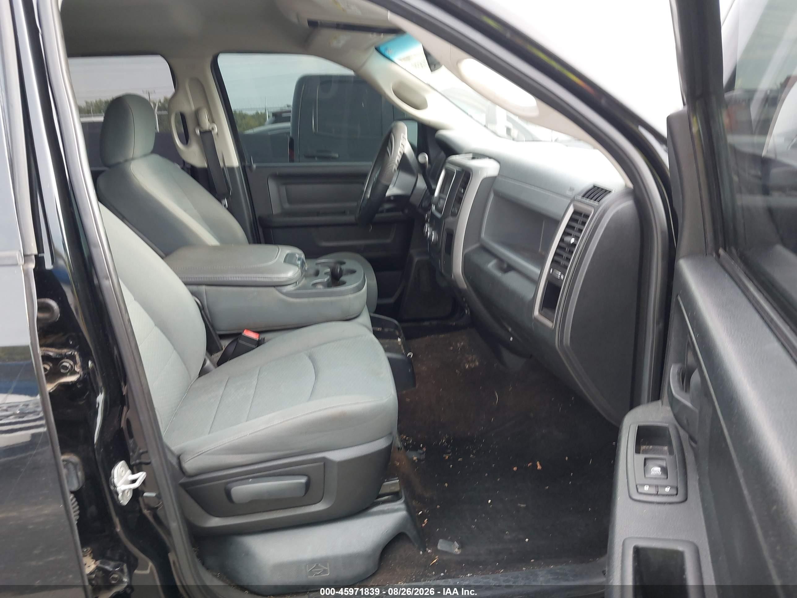 2014 Ram 1500 Express Черный vin: 1C6RR7KT8ES216968