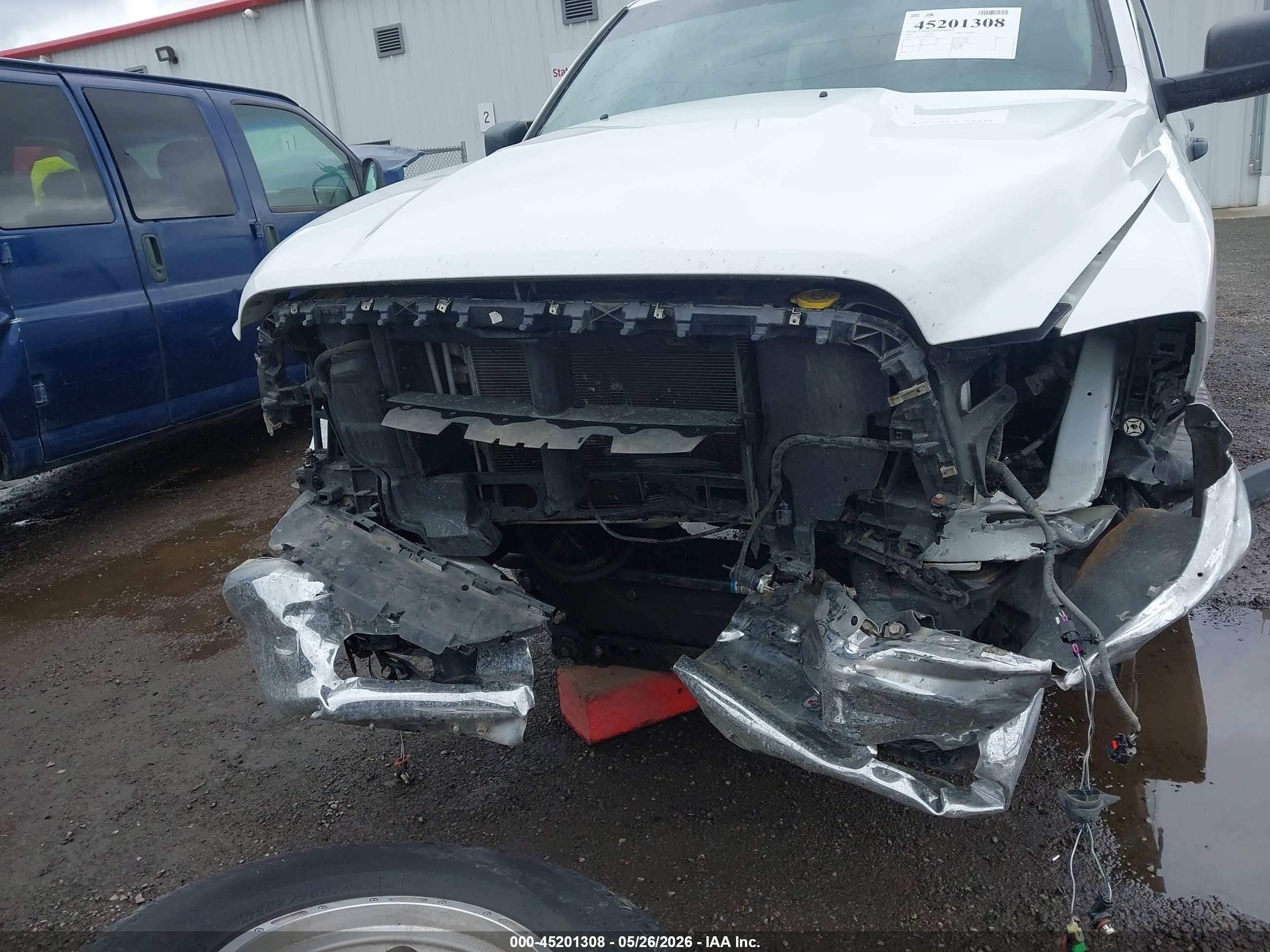 2019 Ram 1500 Classic Tradesman  4x4 5'7 Box Белый vin: 1C6RR7KT8KS632935