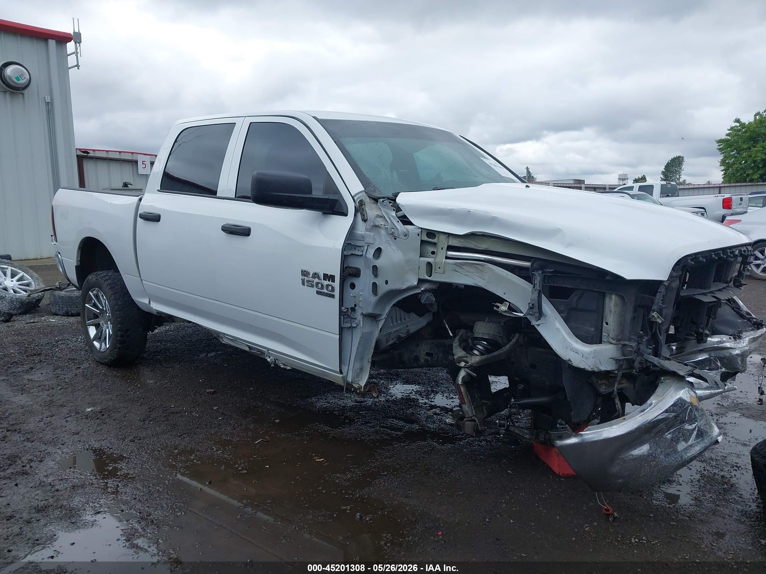 2019 Ram 1500 Classic Tradesman  4x4 5'7 Box Белый vin: 1C6RR7KT8KS632935