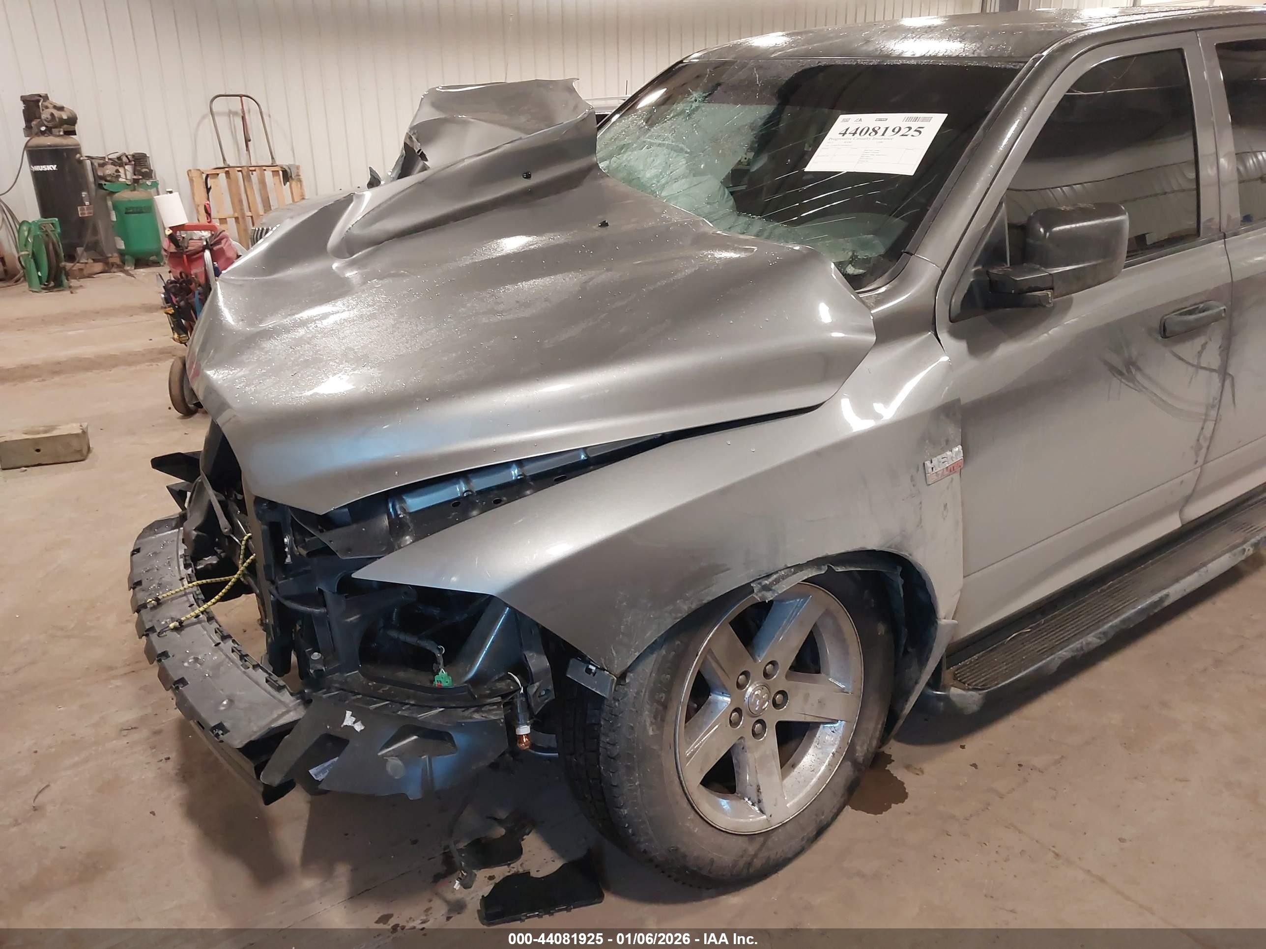 2013 Ram 1500 Express Серебряный vin: 1C6RR7KT9DS682147