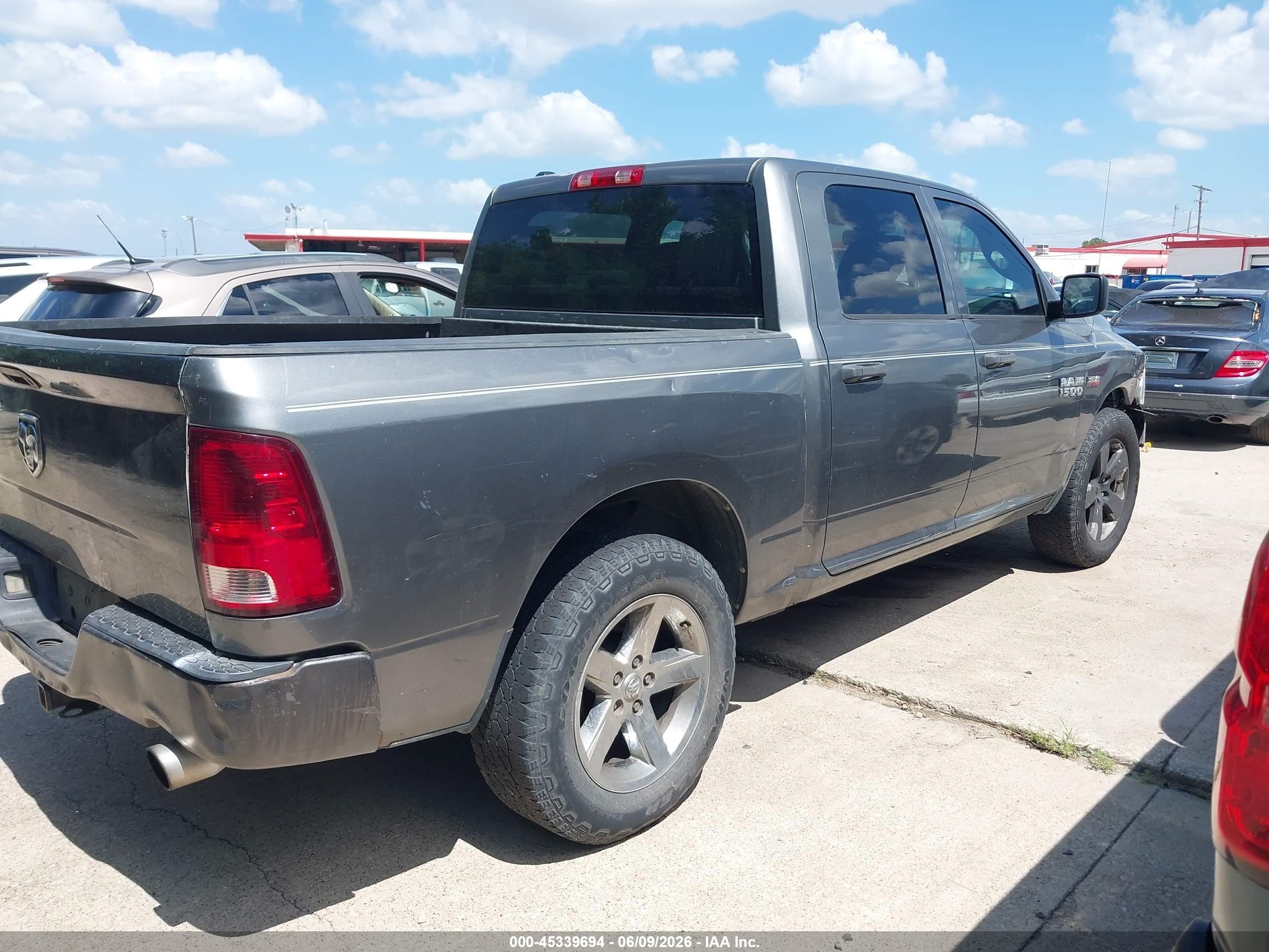 2013 Ram 1500 Express Серый vin: 1C6RR7KTXDS687714