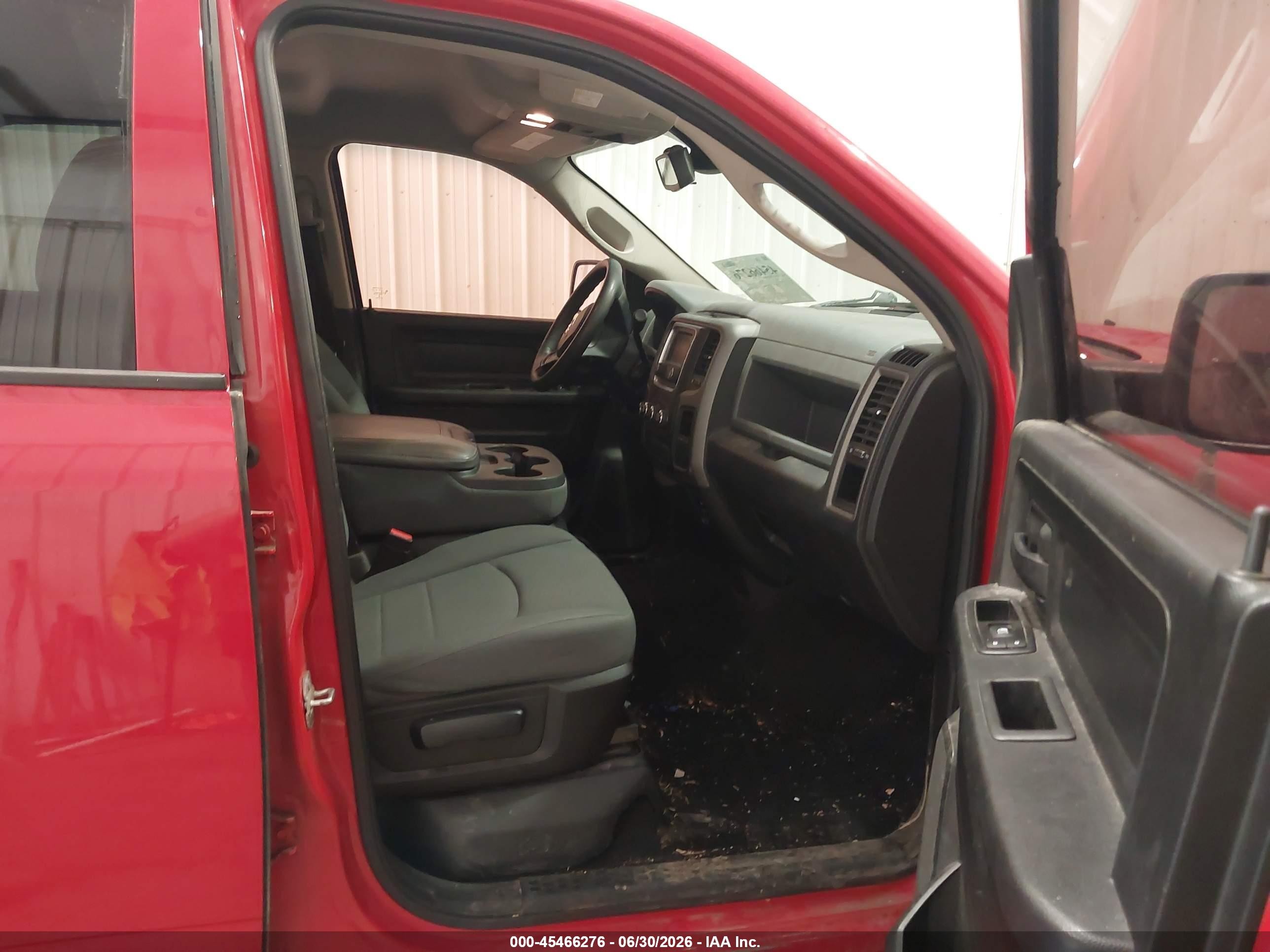 2014 Ram 1500 Express Red vin: 1C6RR7KTXES165974