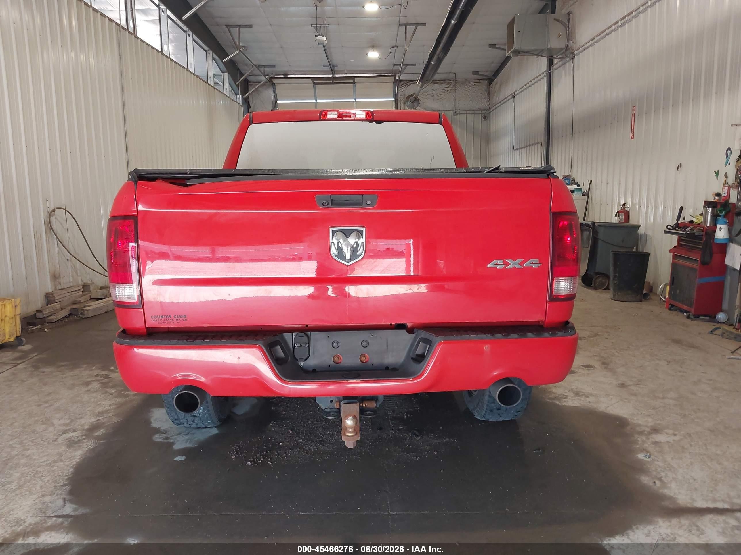 2014 Ram 1500 Express Red vin: 1C6RR7KTXES165974