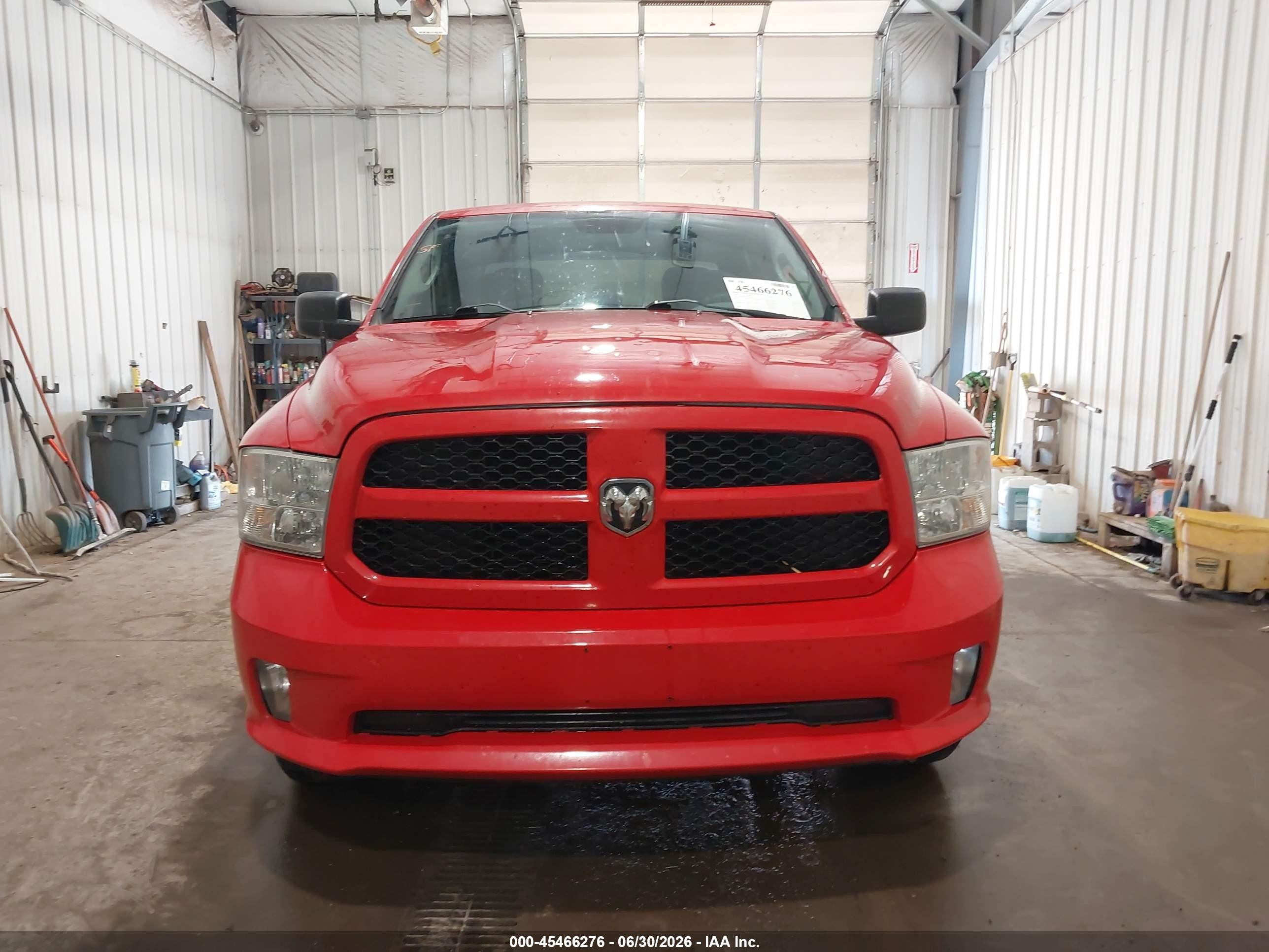 2014 Ram 1500 Express Red vin: 1C6RR7KTXES165974