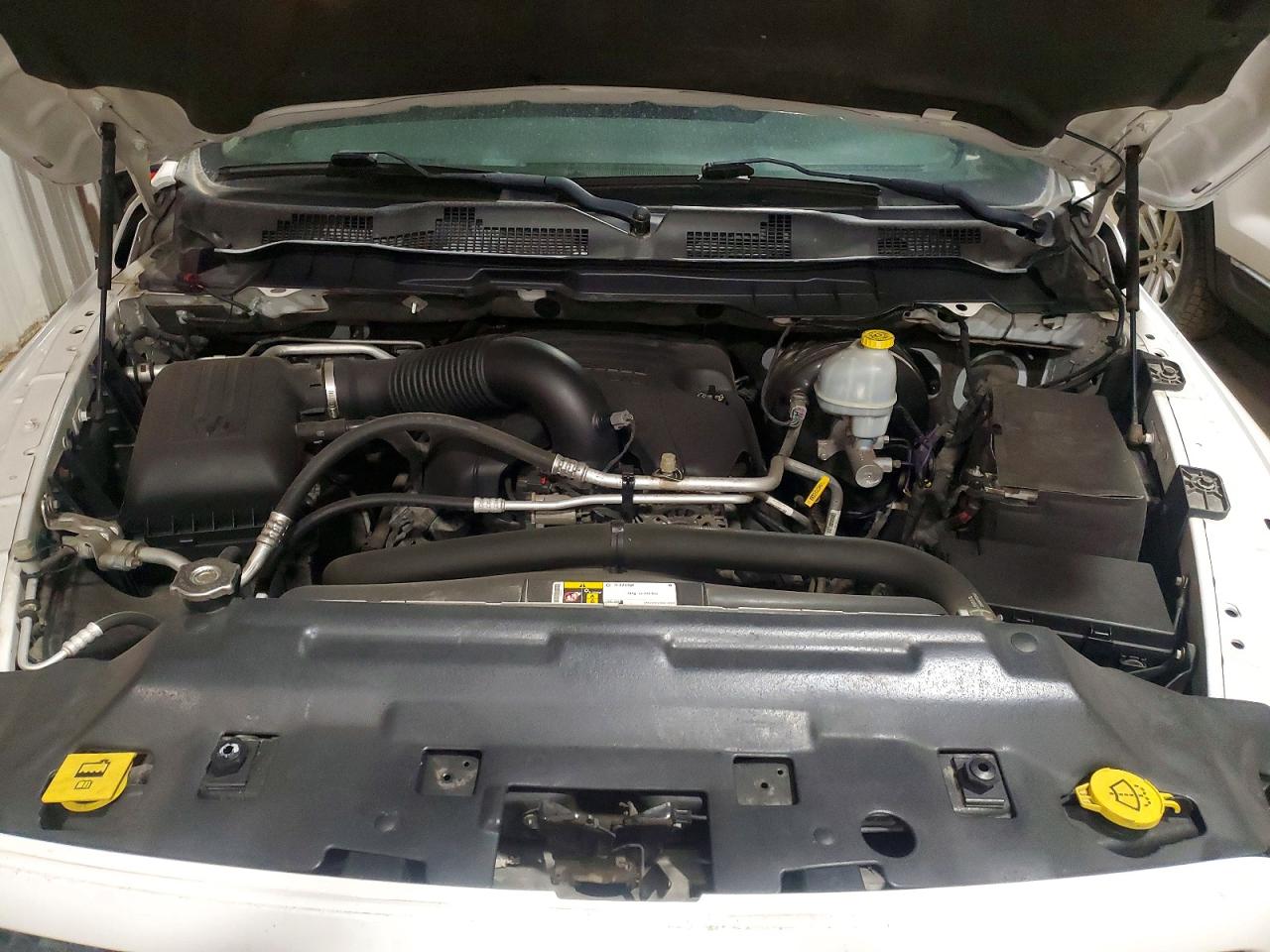 2014 Ram 1500 St White vin: 1C6RR7KTXES316585