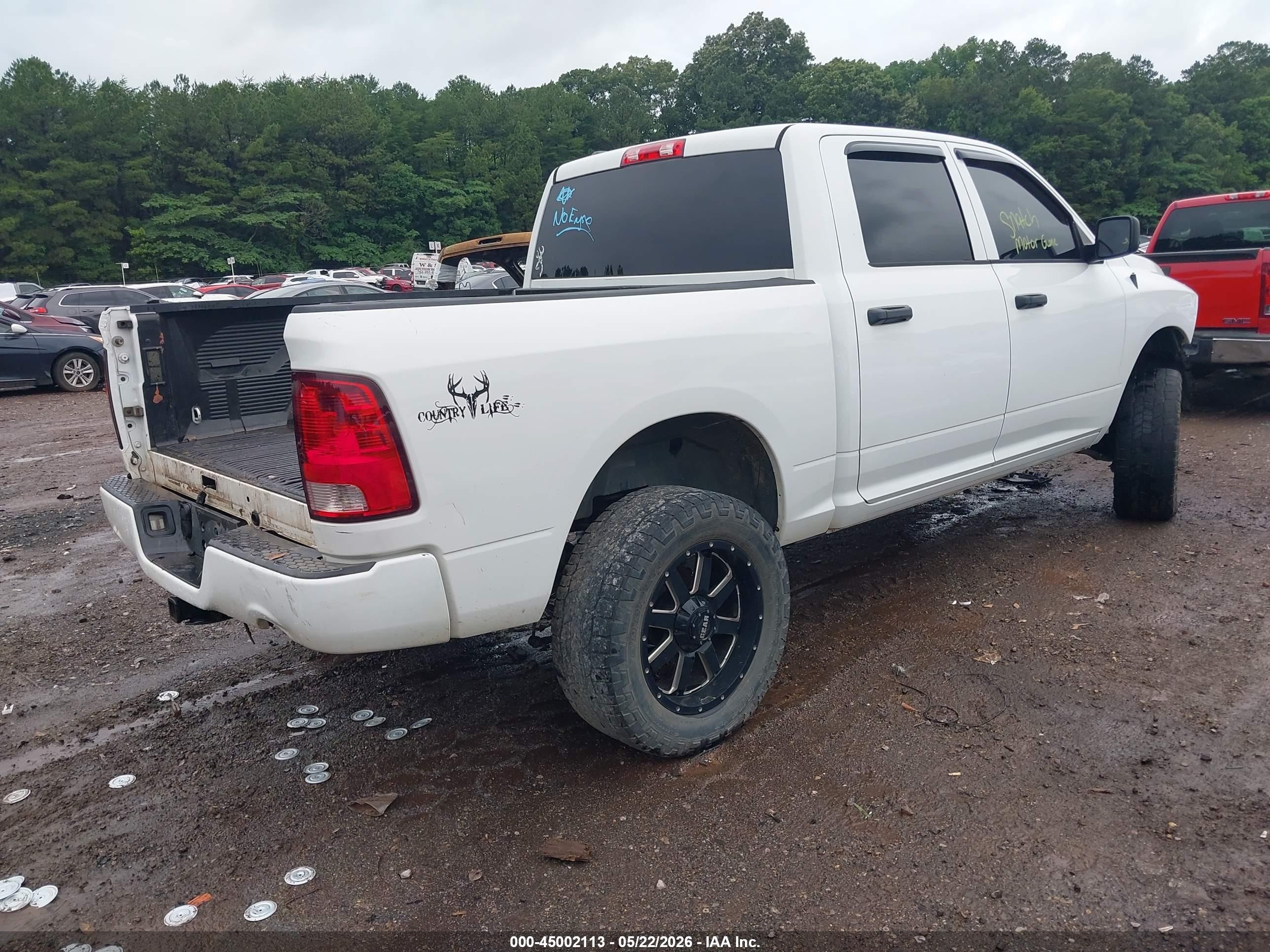 2014 Ram 1500 Express White vin: 1C6RR7KTXES411437