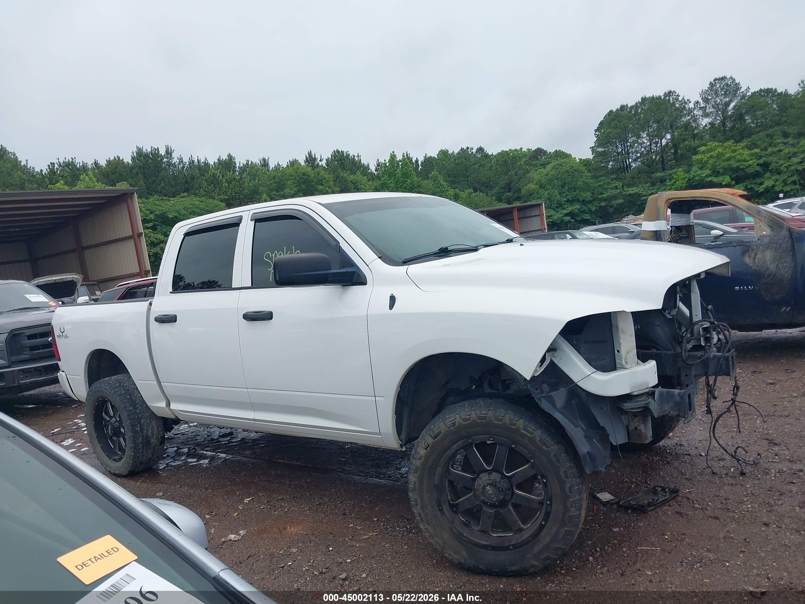2014 Ram 1500 Express White vin: 1C6RR7KTXES411437