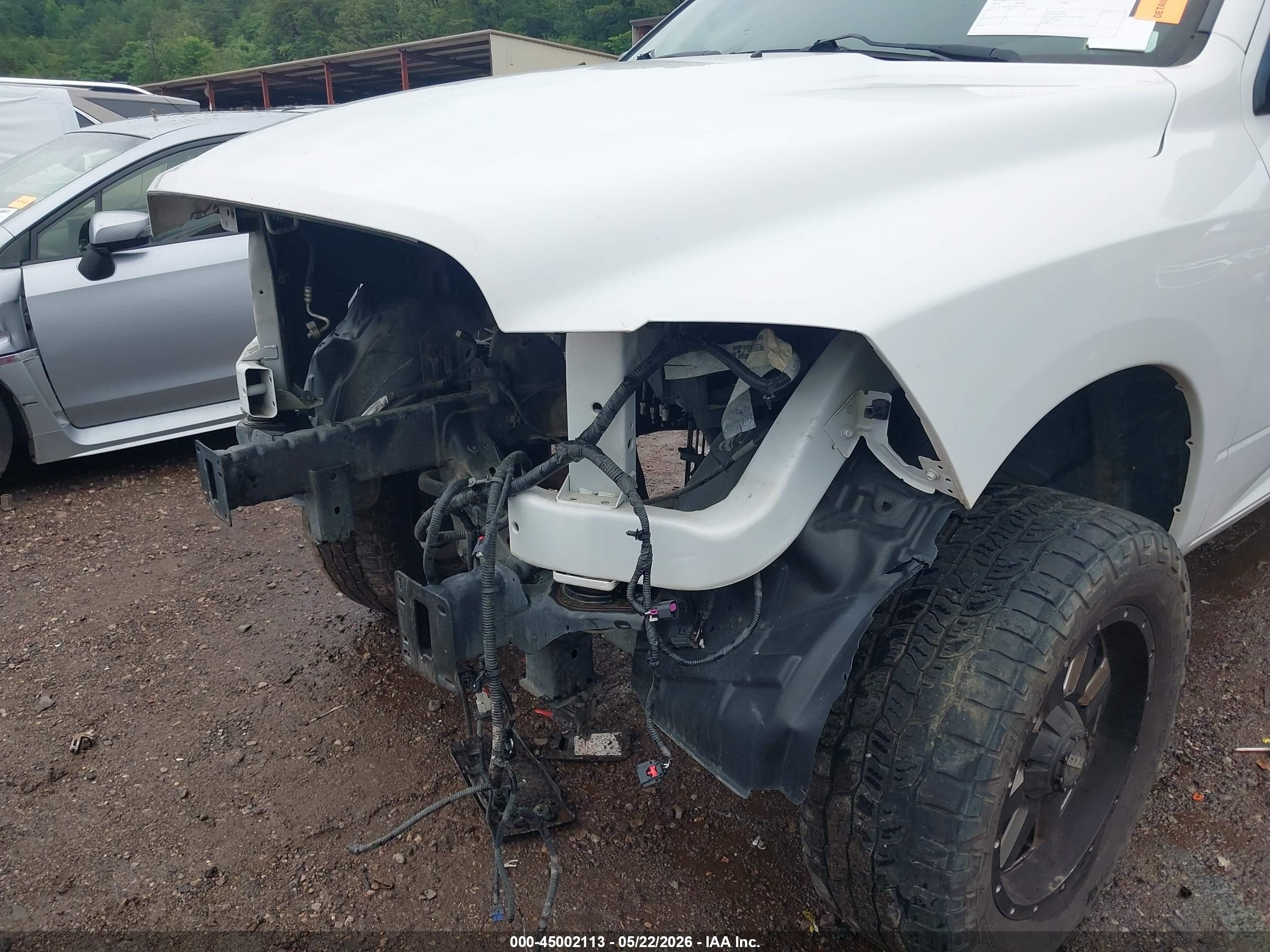 2014 Ram 1500 Express White vin: 1C6RR7KTXES411437