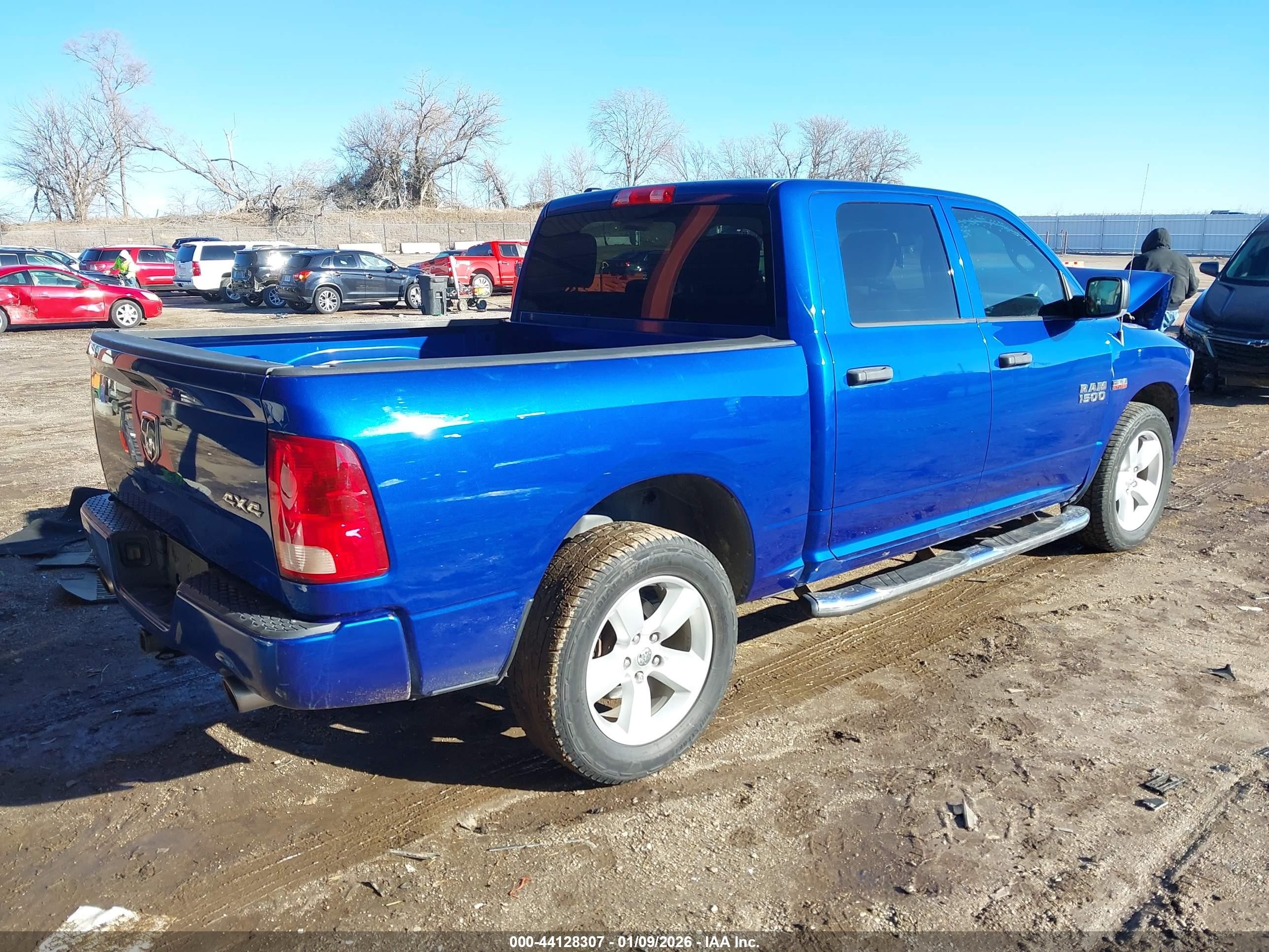 2015 Ram 1500 St Синий vin: 1C6RR7KTXFS617682