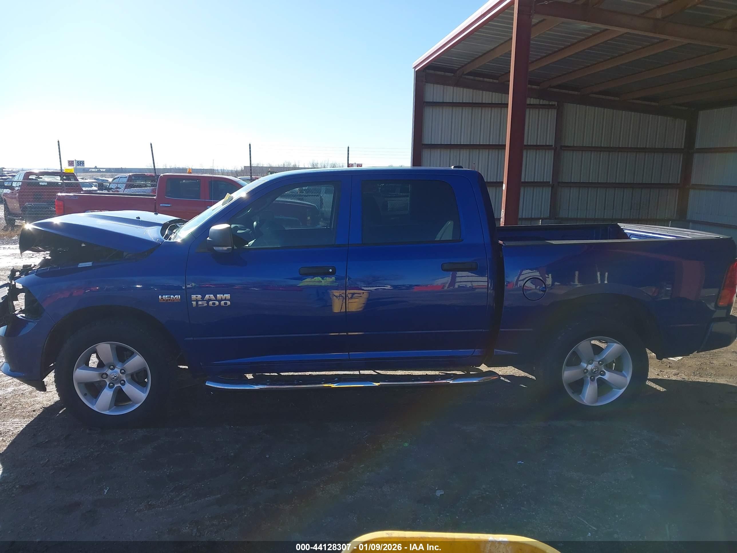 2015 Ram 1500 St Синий vin: 1C6RR7KTXFS617682