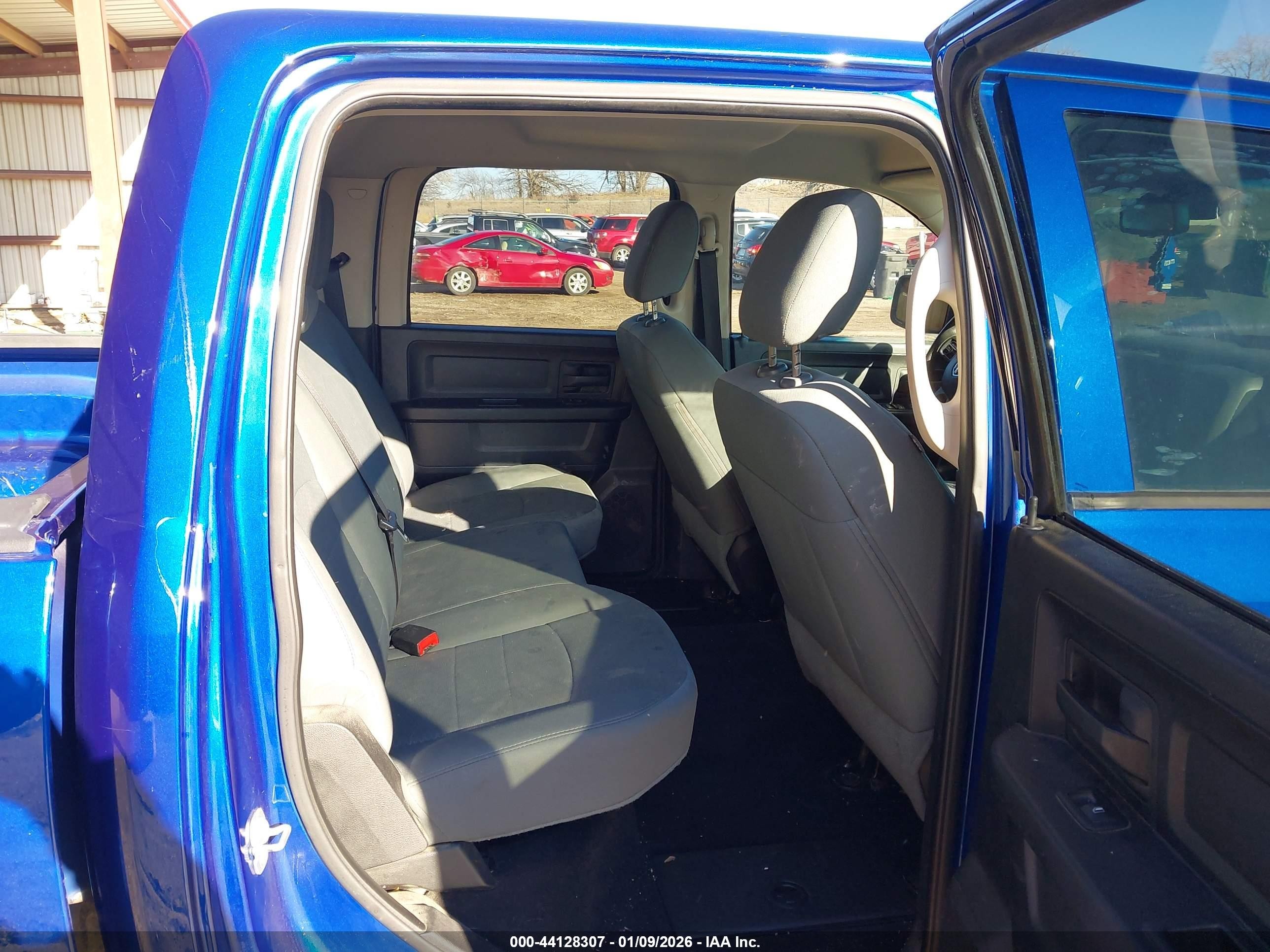 2015 Ram 1500 St Синий vin: 1C6RR7KTXFS617682