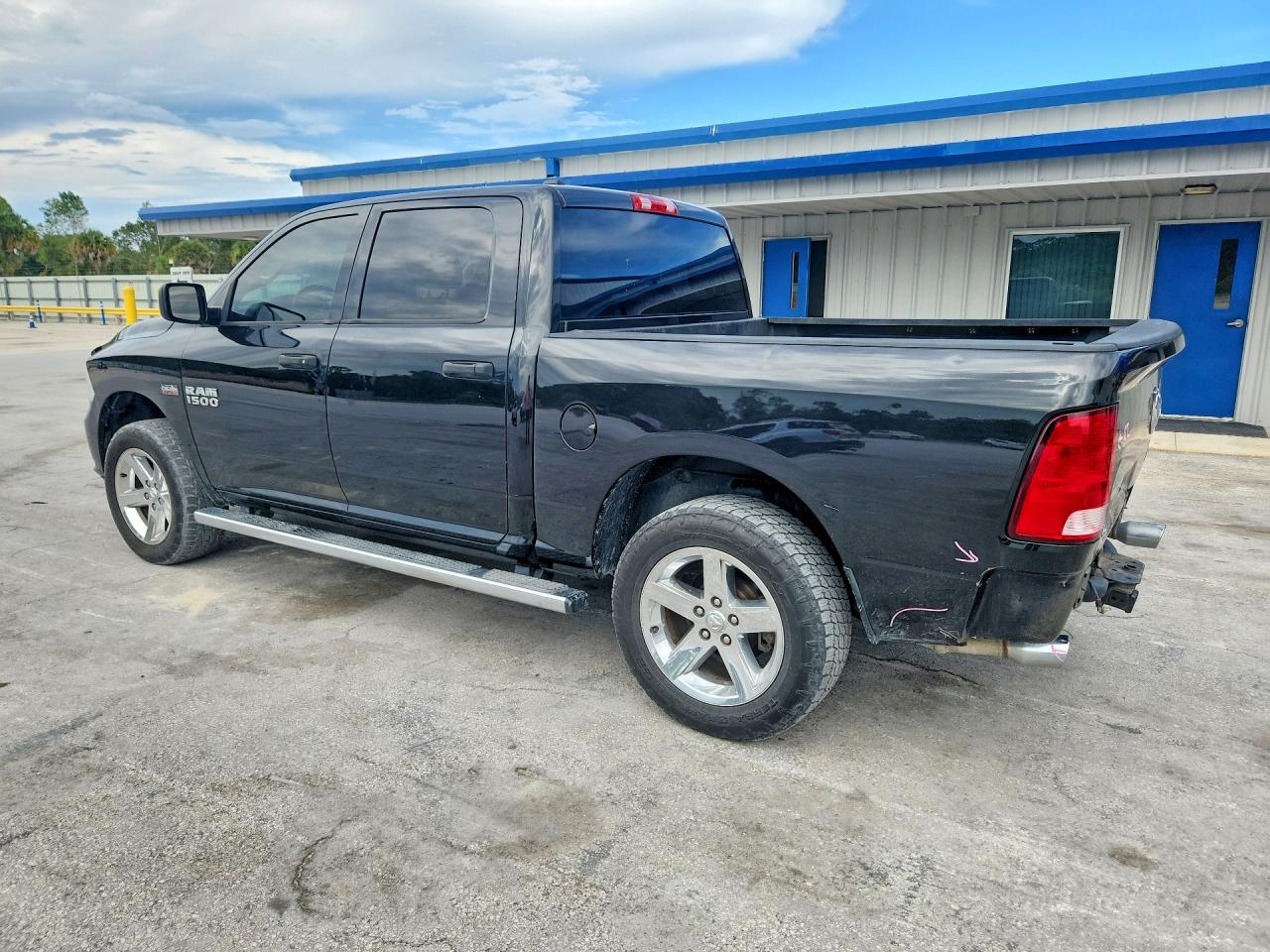 2015 Ram 1500 St Black vin: 1C6RR7KTXFS715868