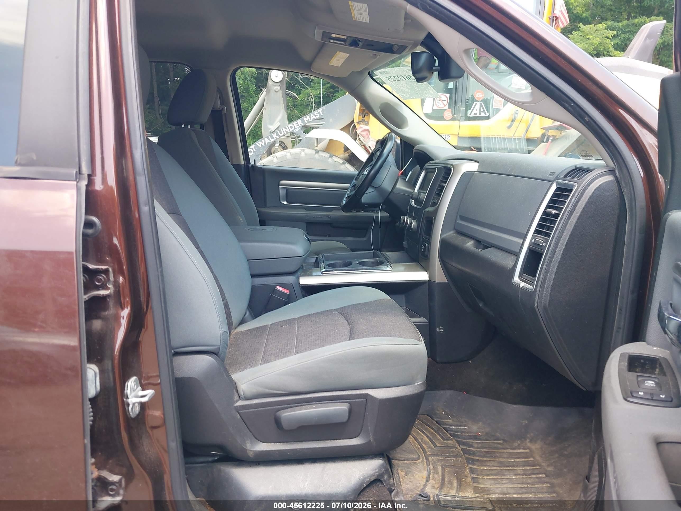 2013 Ram 1500 Slt Maroon vin: 1C6RR7LG1DS698831
