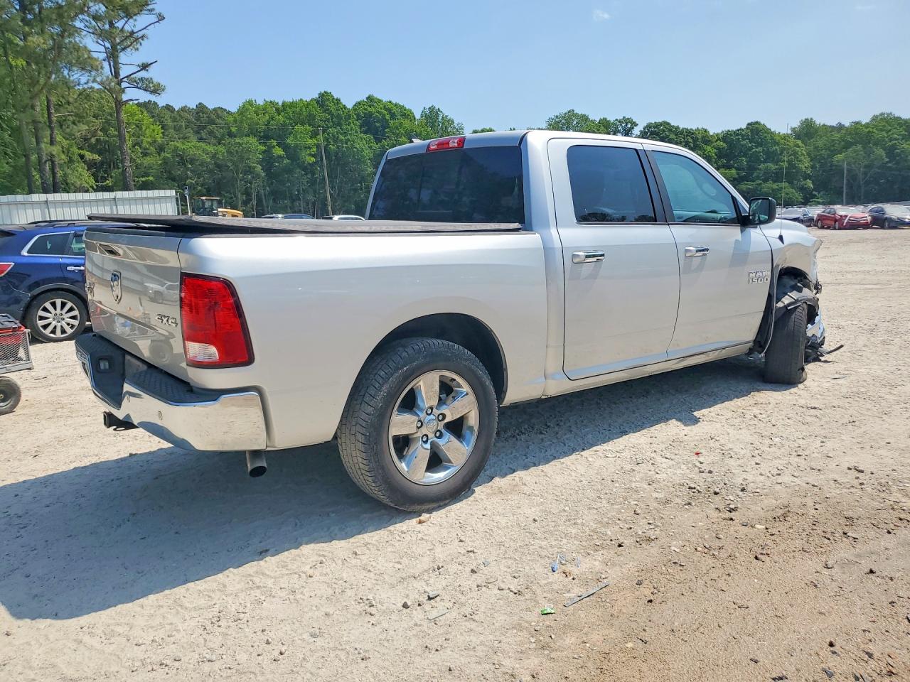 2015 Ram 1500 Slt Silver vin: 1C6RR7LG1FS682373