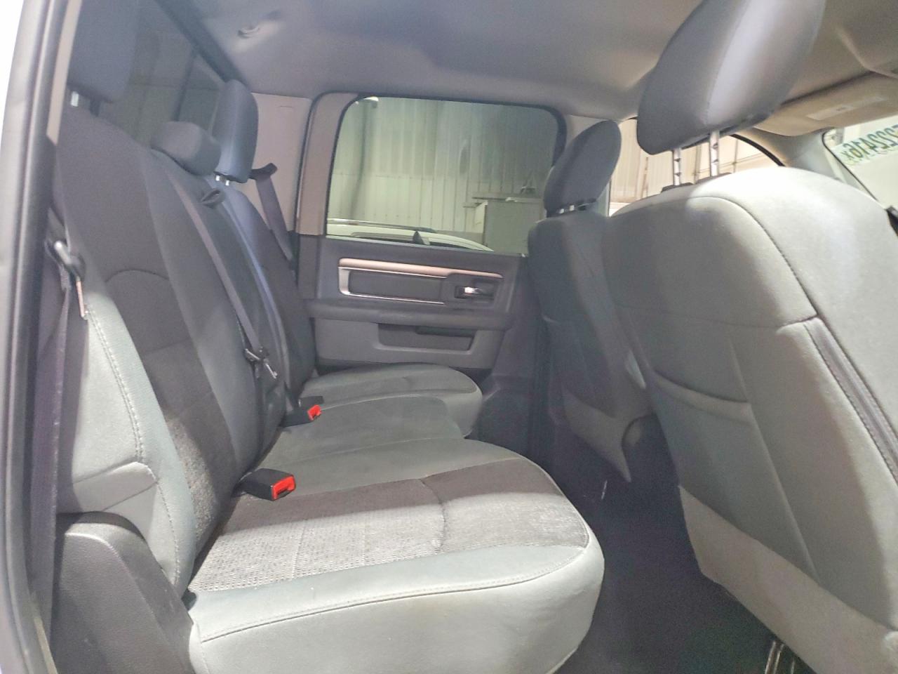 2016 Ram 1500 Slt Silver vin: 1C6RR7LG2GS177685