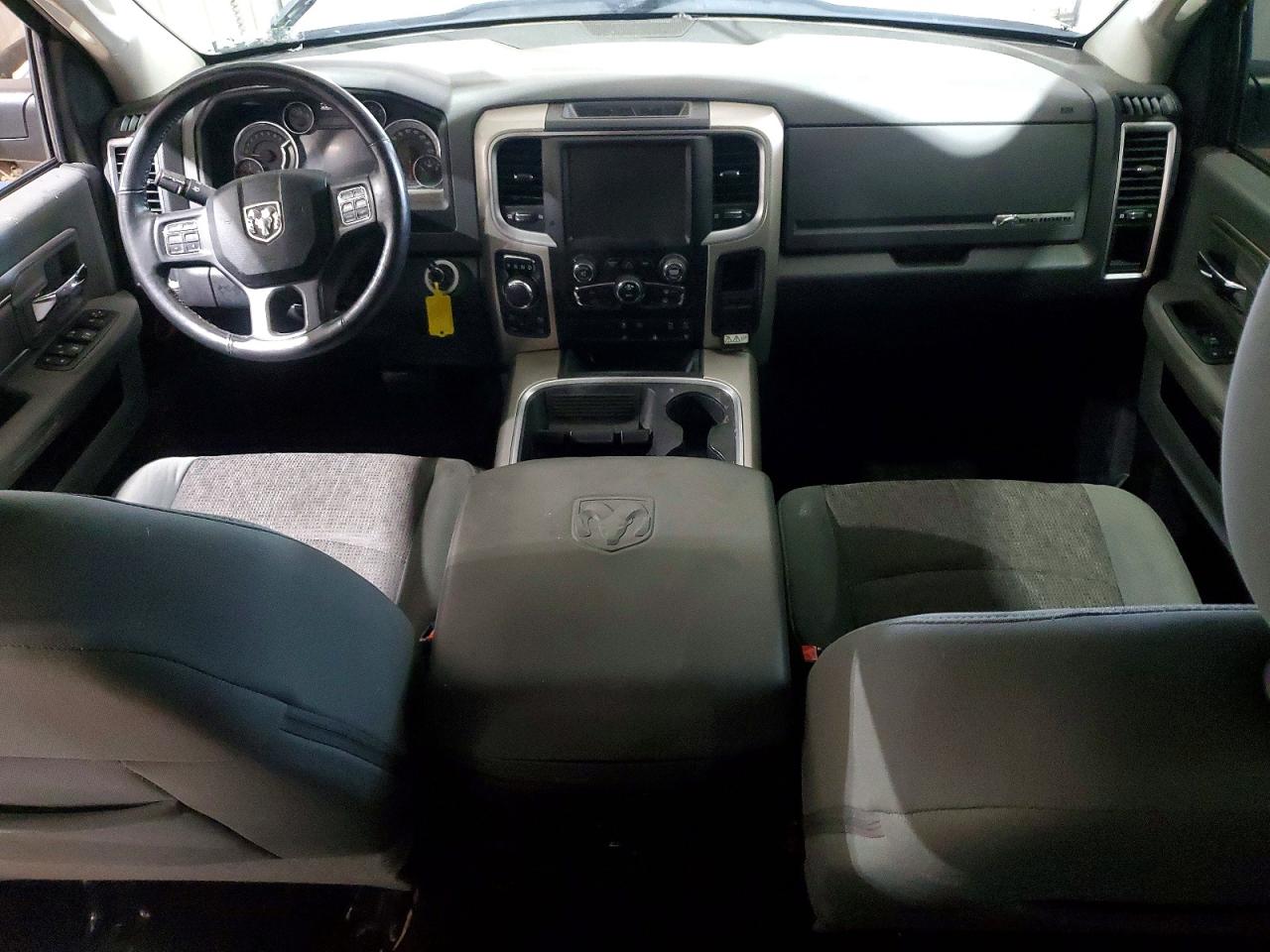 2016 Ram 1500 Slt Silver vin: 1C6RR7LG2GS177685