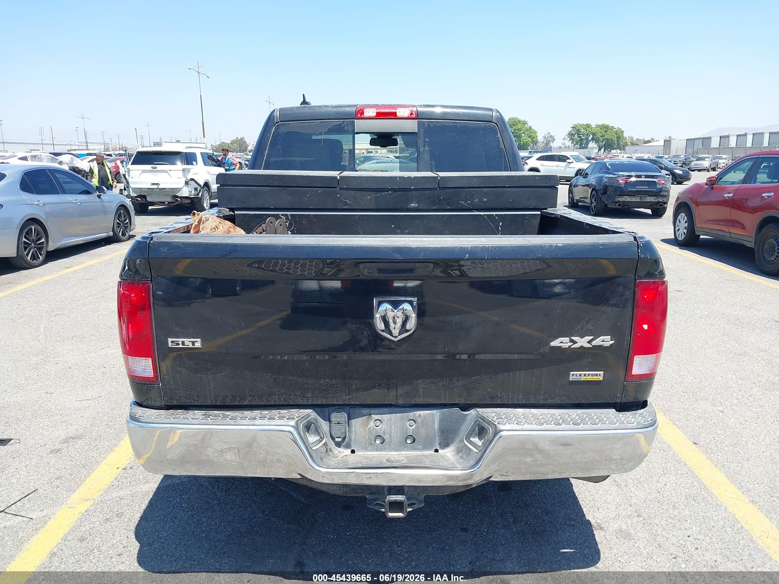 2019 Ram 1500 Classic Slt  4x4 5'7 Box Black vin: 1C6RR7LG5KS592931
