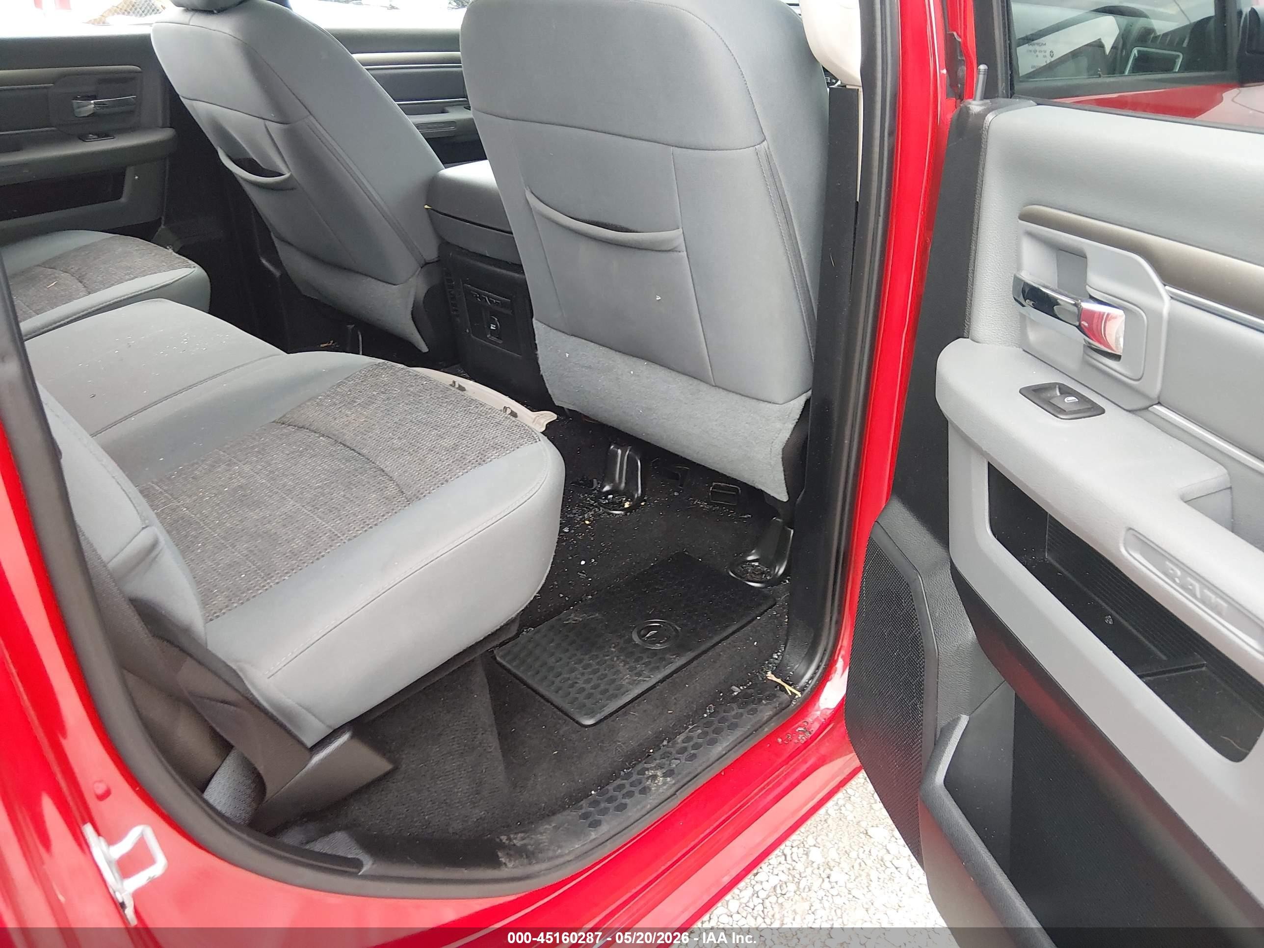 2015 Ram 1500 Big Horn Red vin: 1C6RR7LG7FS713500