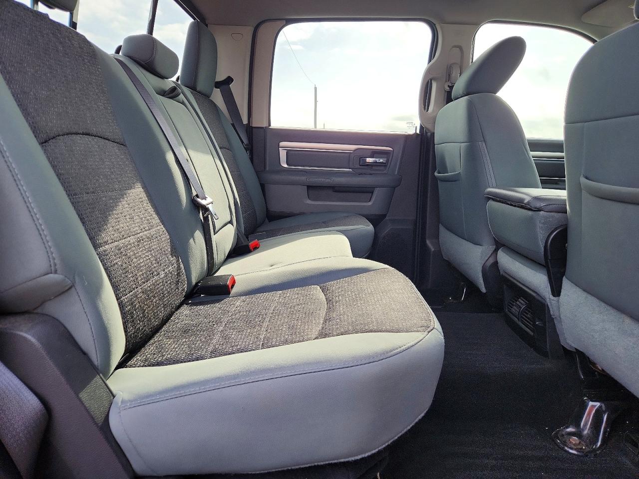2015 Ram 1500 Slt Red vin: 1C6RR7LG7FS741152