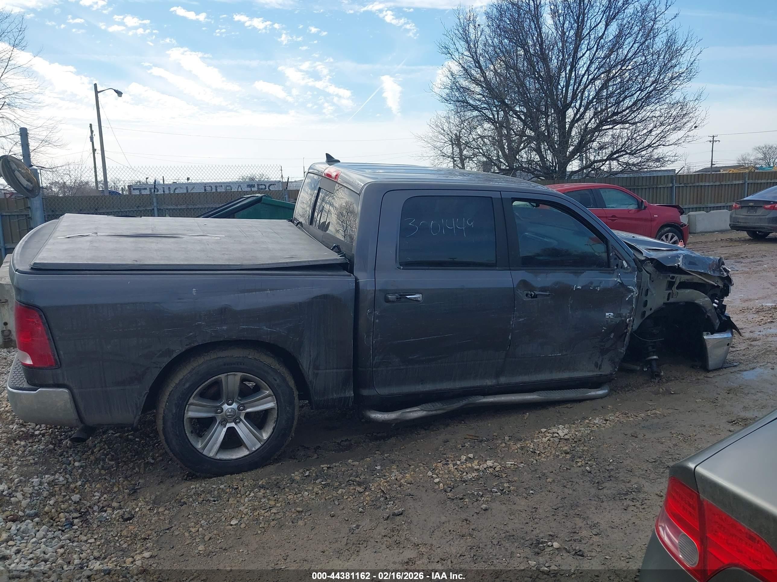 2014 Ram 1500 Gray vin: 1C6RR7LG9ES276310