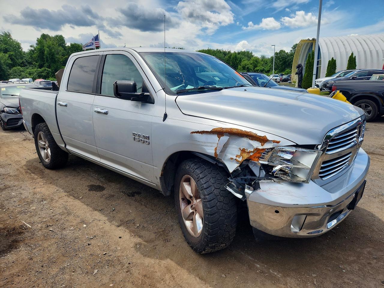 2015 Ram 1500 Slt Серебряный vin: 1C6RR7LGXFS679858
