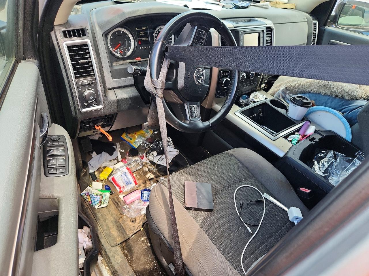 2015 Ram 1500 Slt Серебряный vin: 1C6RR7LGXFS679858