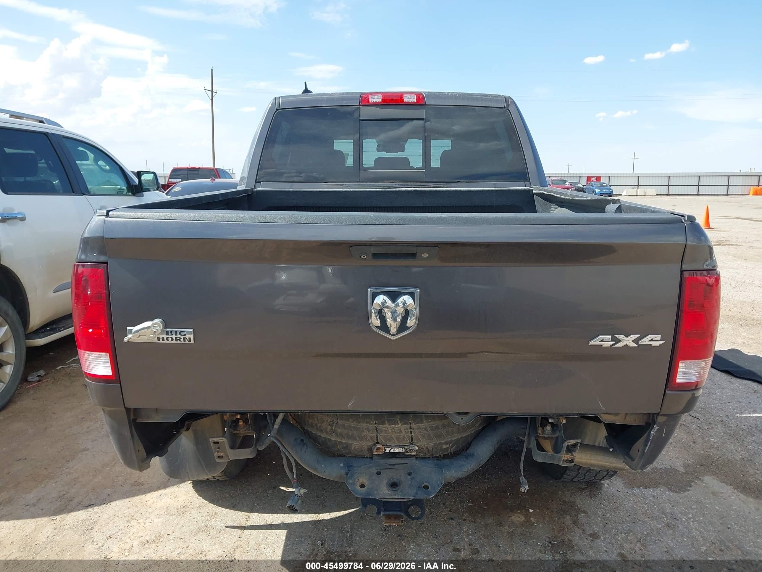 2015 Ram 1500 Big Horn Gray vin: 1C6RR7LGXFS727780