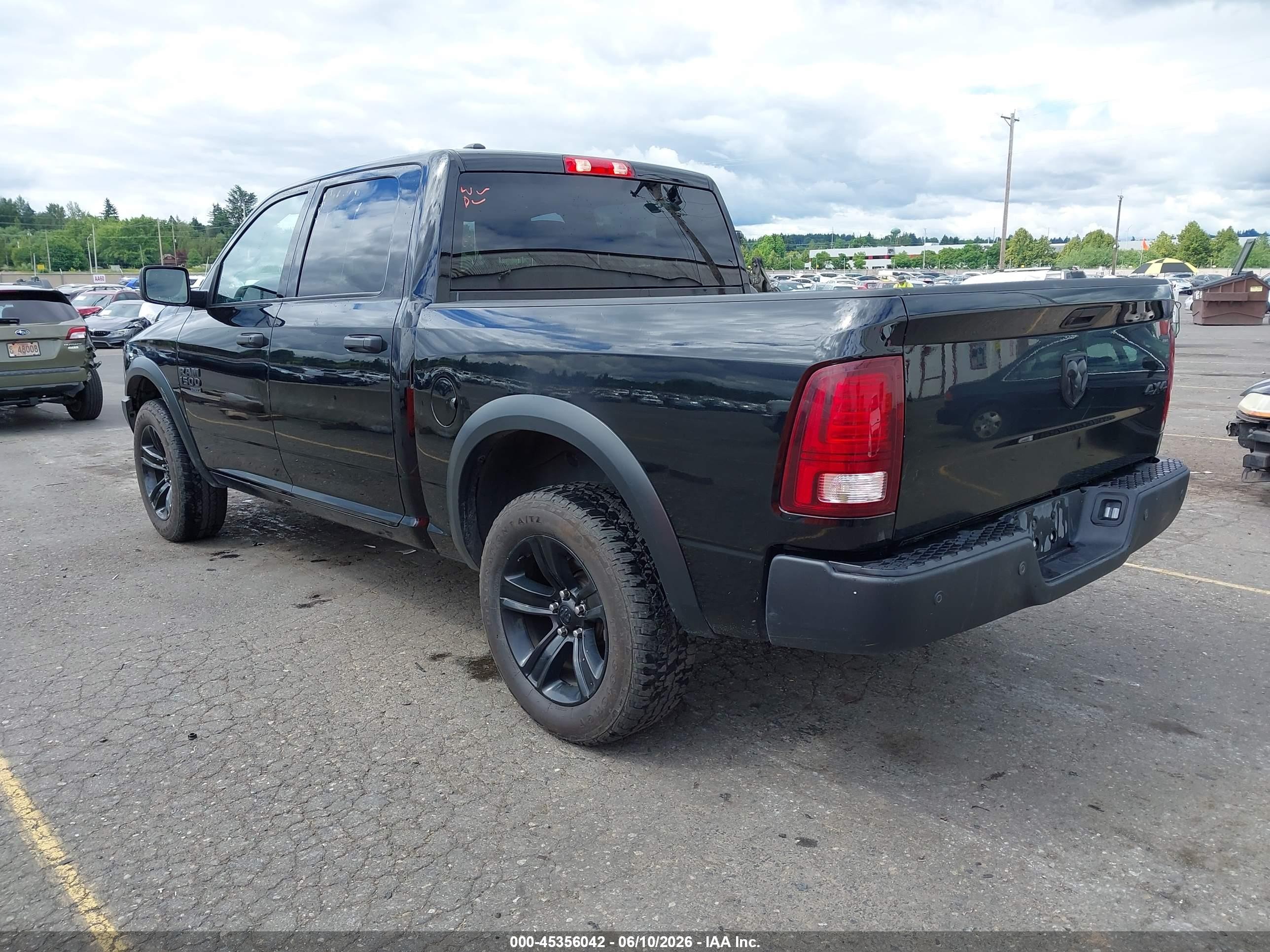2024 Ram 1500 Classic Warlock  4x4 5'7 Box Черный vin: 1C6RR7LGXRS157753