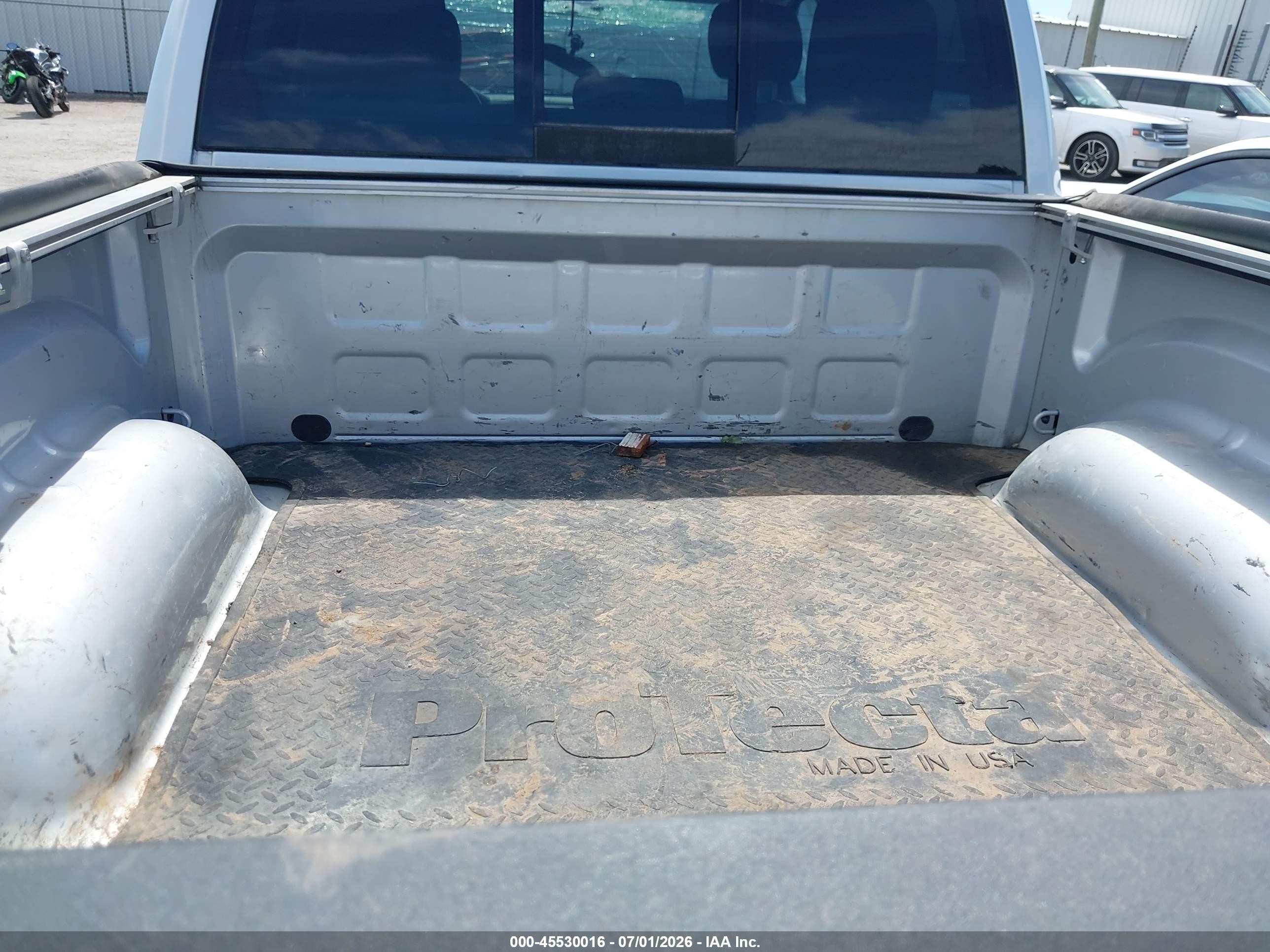 2015 Ram 1500 Big Horn Серебряный vin: 1C6RR7LM0FS712243