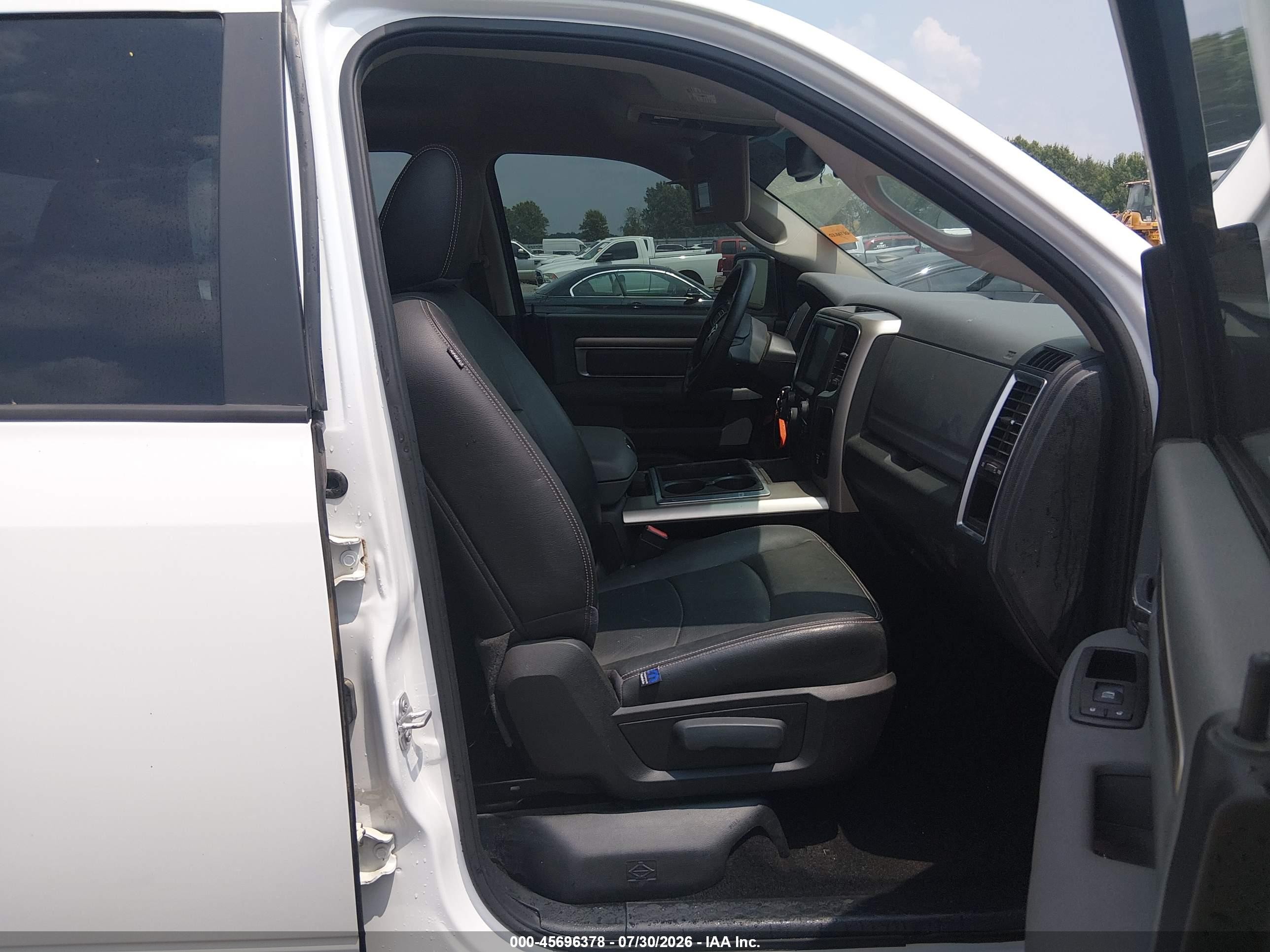 2015 Ram 1500 Big Horn White vin: 1C6RR7LM1FS610420