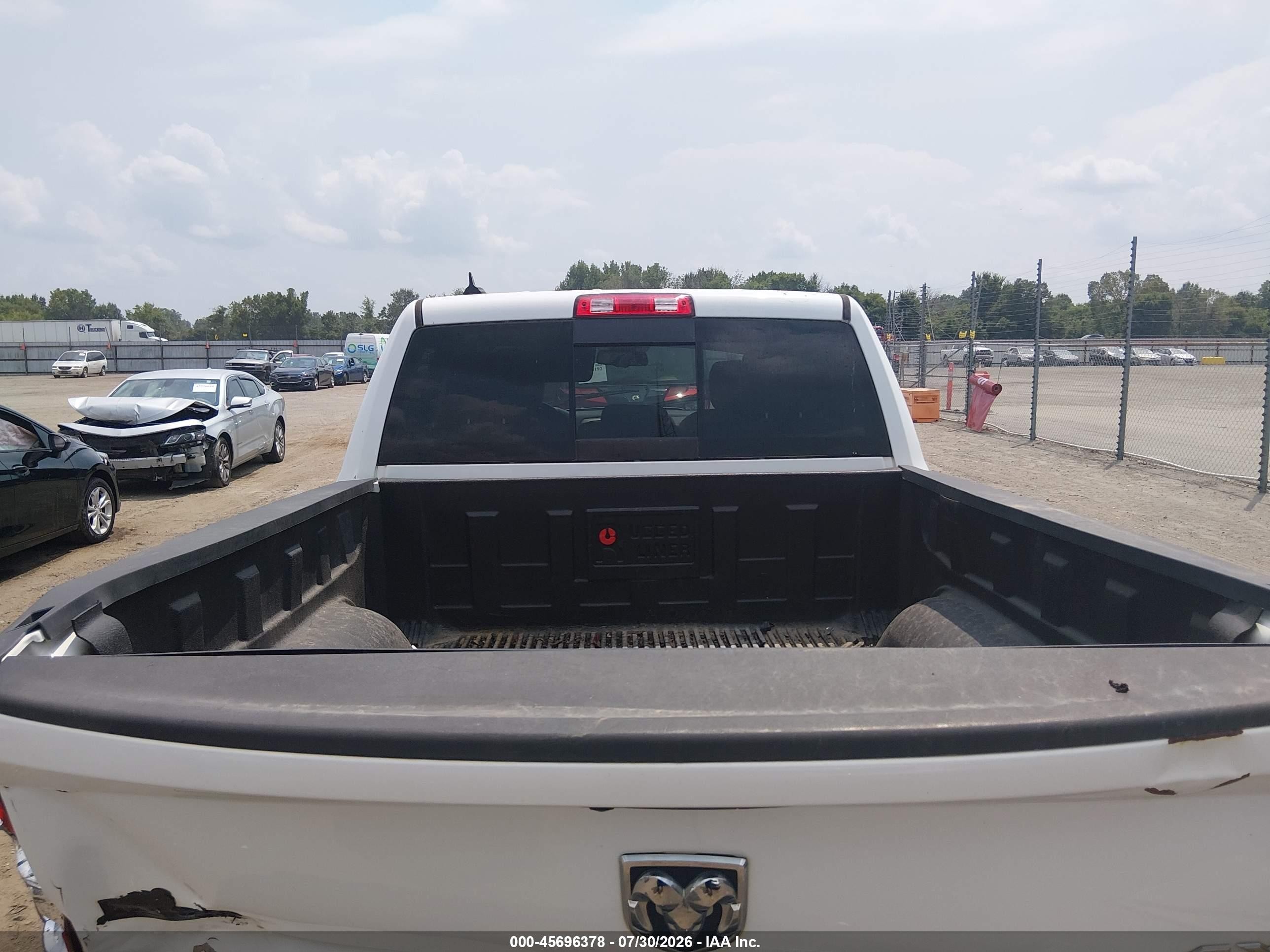 2015 Ram 1500 Big Horn White vin: 1C6RR7LM1FS610420