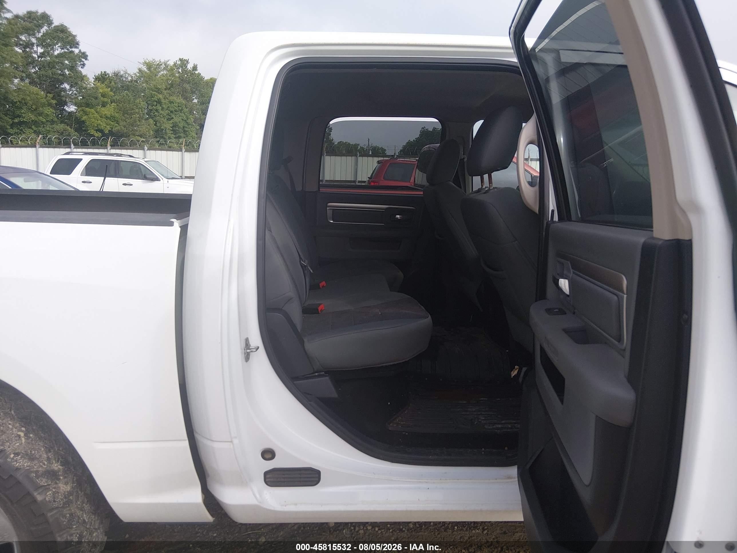 2015 Ram 1500 Big Horn White vin: 1C6RR7LM2FS679746