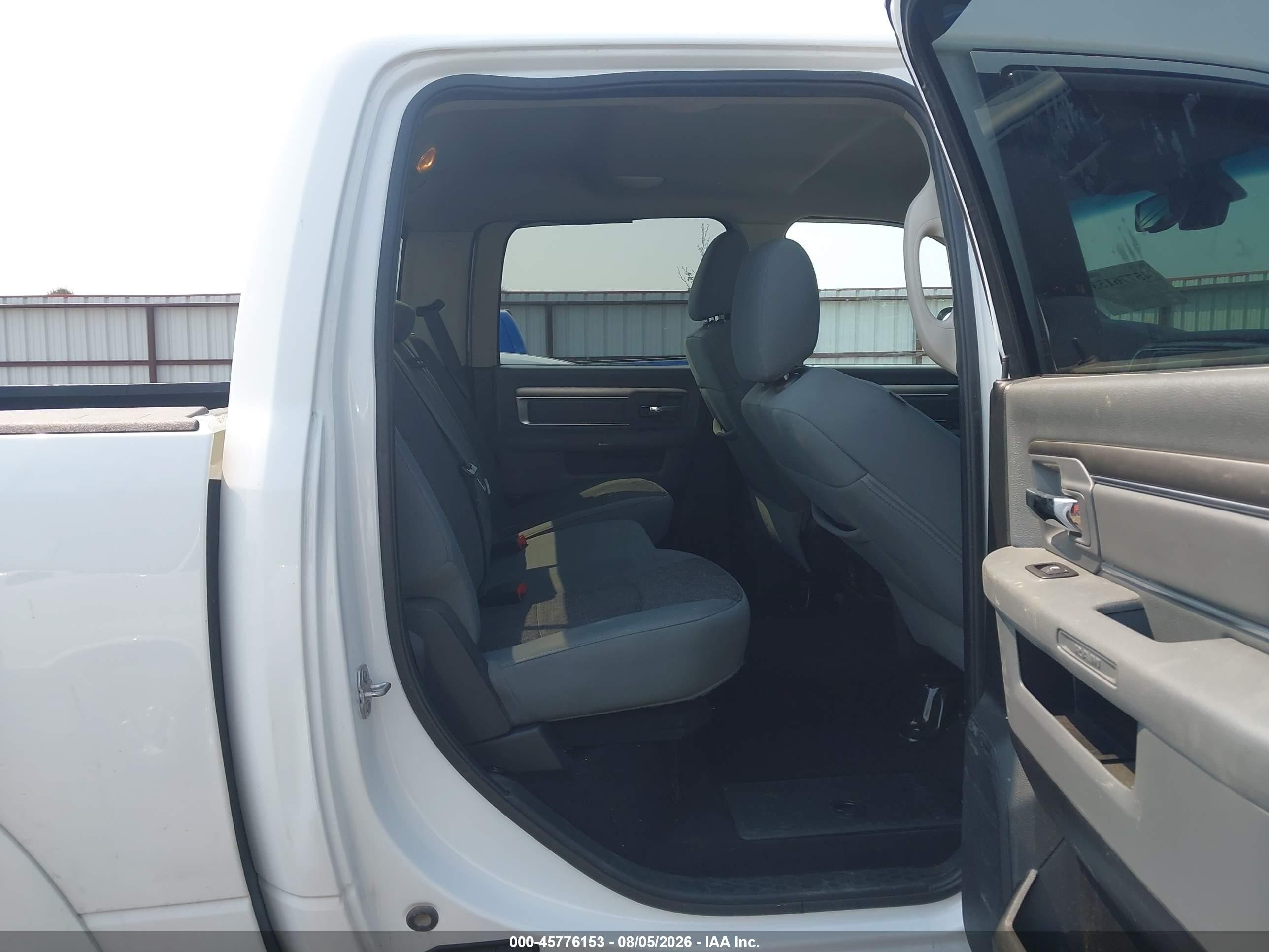 2014 Ram 1500 Slt White vin: 1C6RR7LM5ES476025