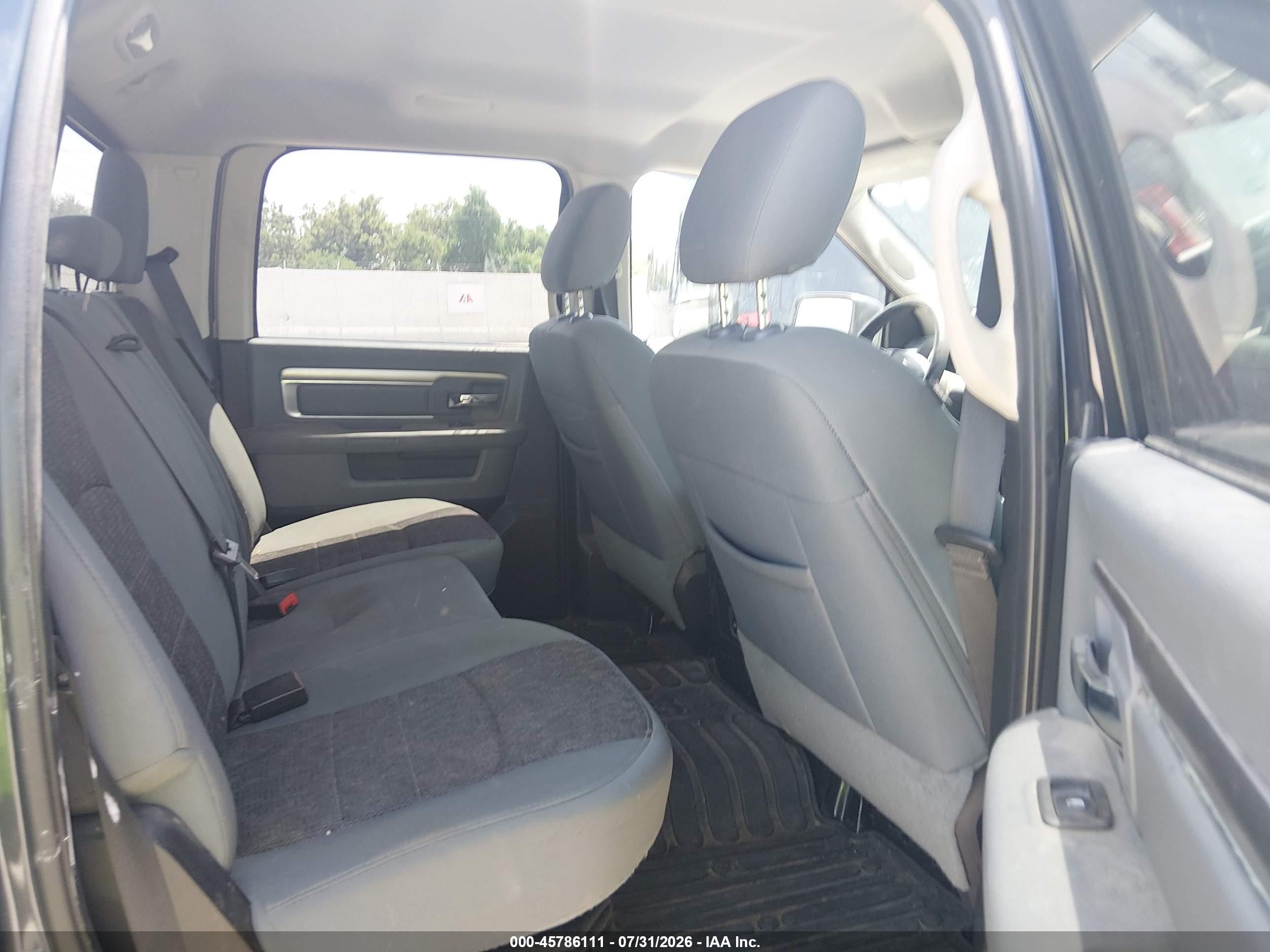 2015 Ram 1500 Big Horn Gray vin: 1C6RR7LM6FS680639