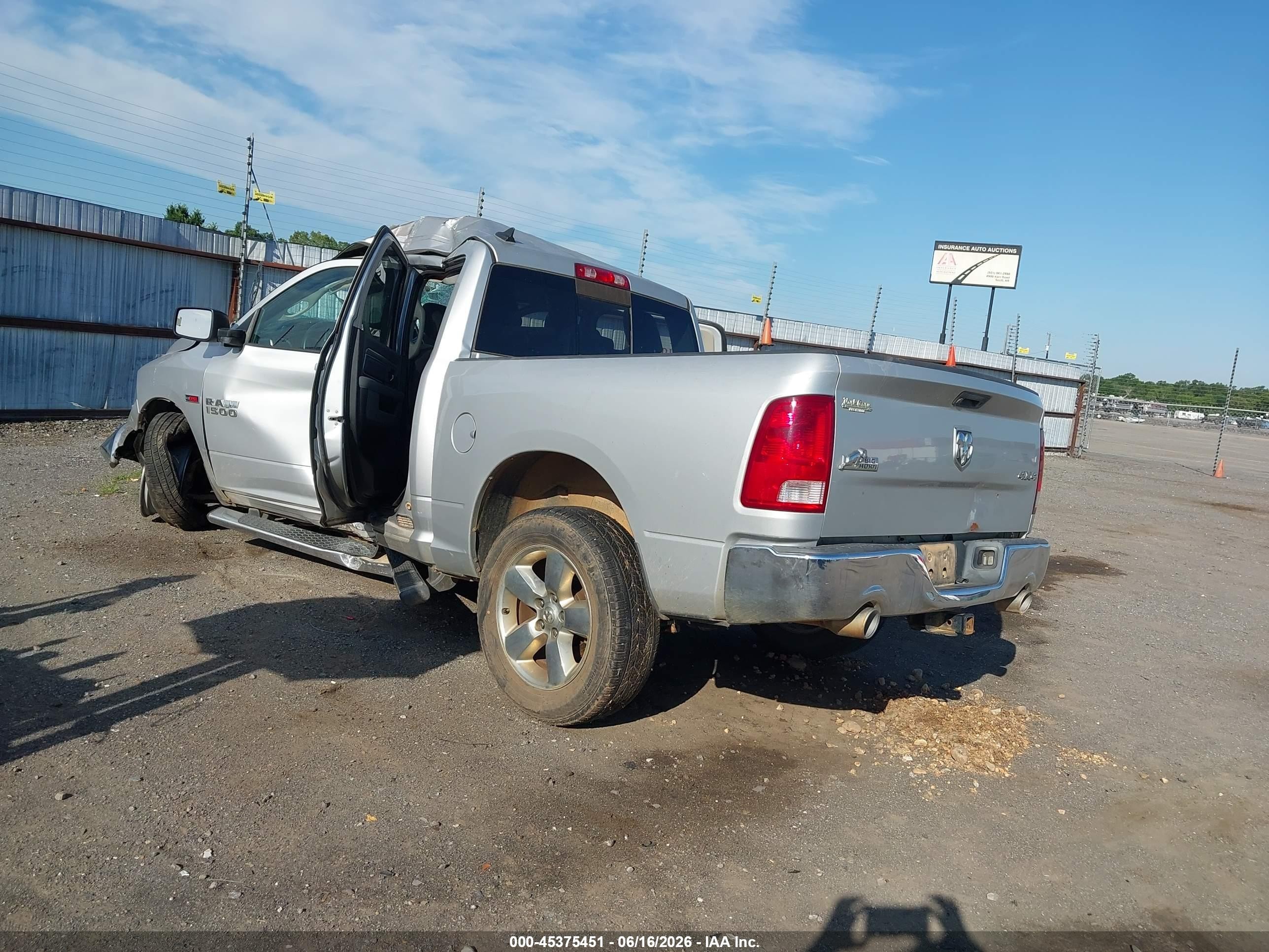 2015 Ram 1500 Big Horn Silver vin: 1C6RR7LM9FS719644