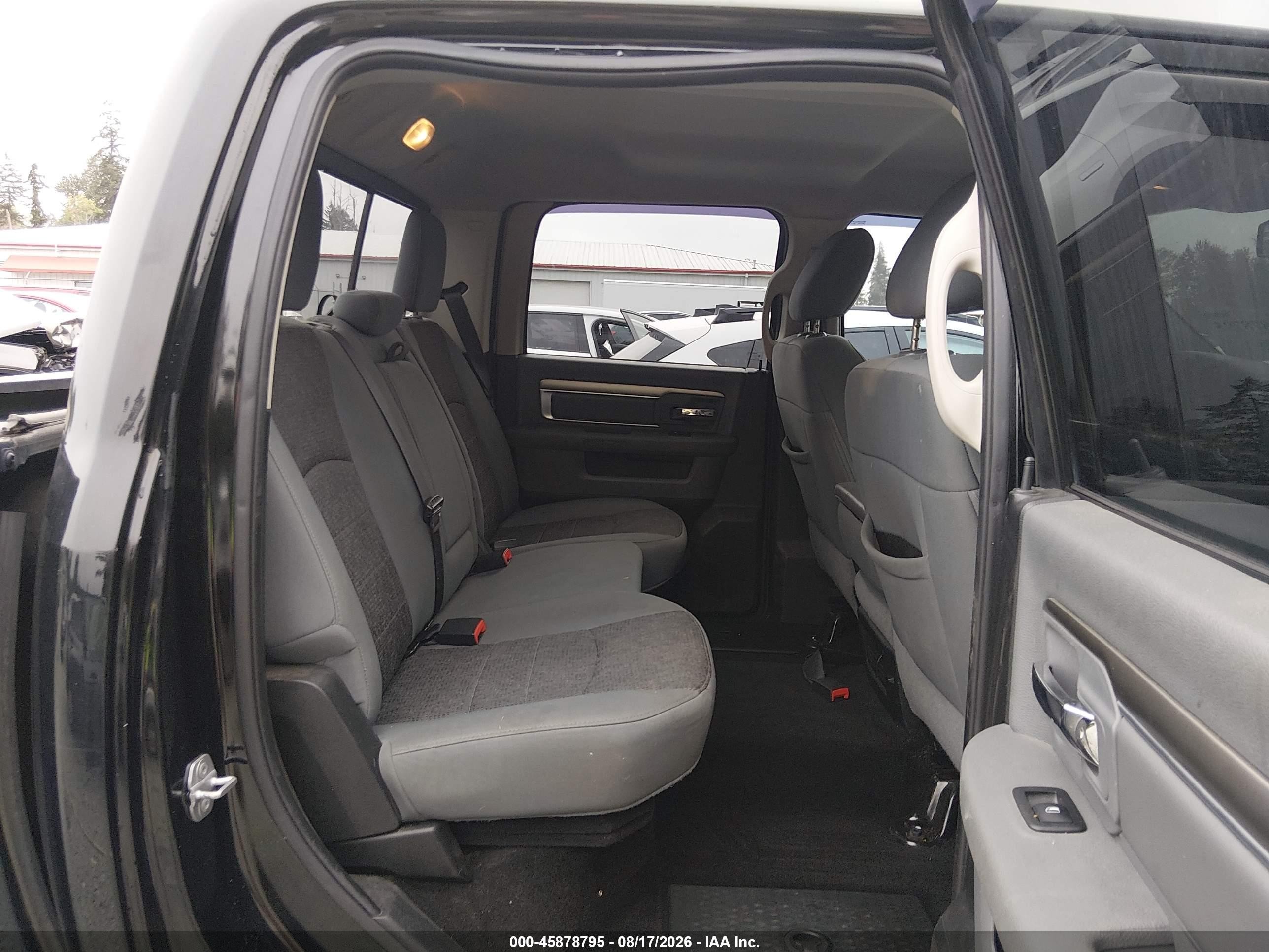 2015 Ram 1500 Big Horn Черный vin: 1C6RR7LMXFS543414