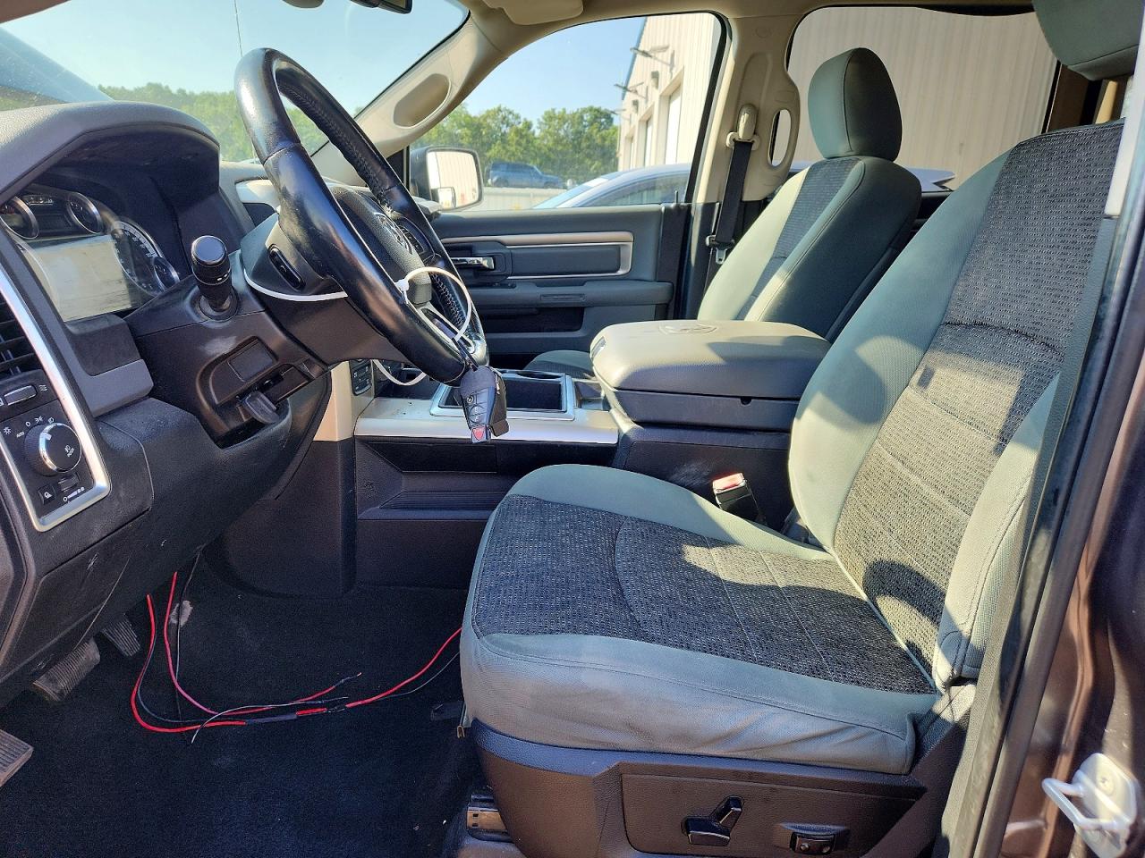 2015 Ram 1500 Slt Серый vin: 1C6RR7LMXFS562819