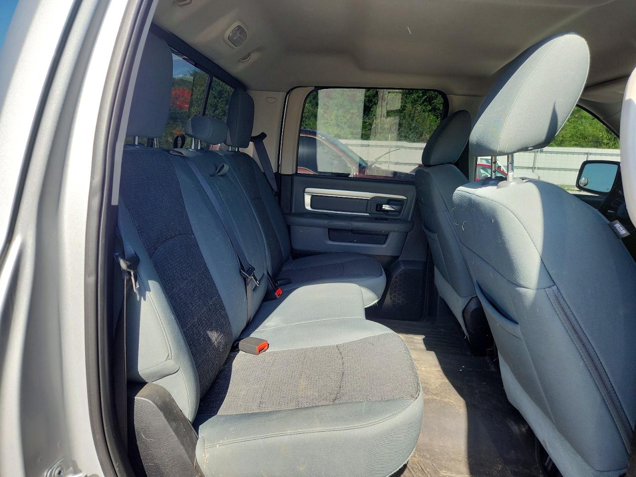 2015 Ram 1500 Slt Silver vin: 1C6RR7LMXFS707454